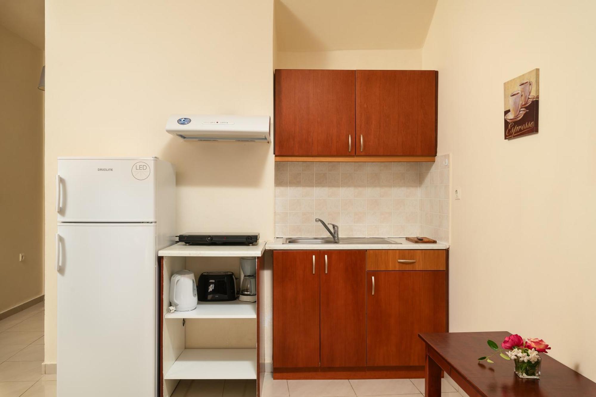 Aparthotel Evdokia 2*