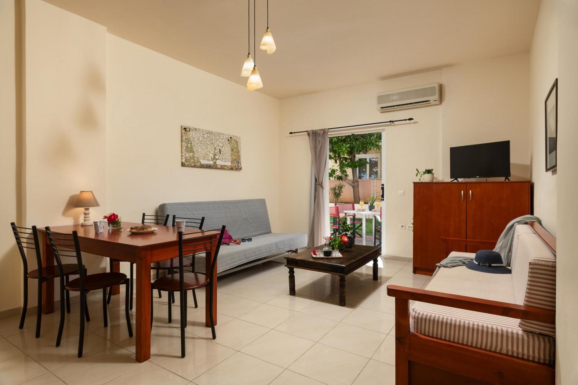 Aparthotel Evdokia Agia Marina (Crete)