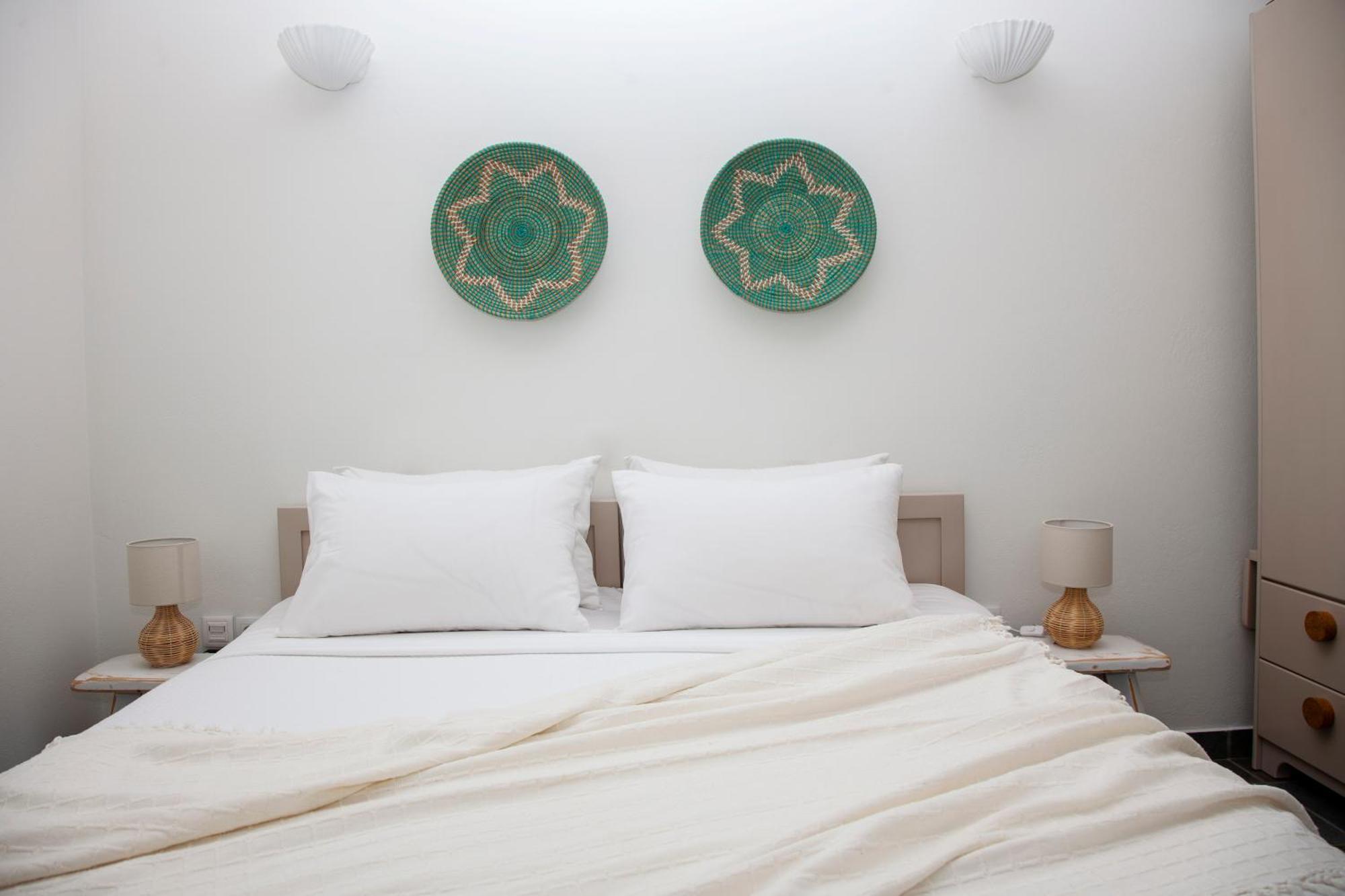 Aura Paros Apartment Logaras