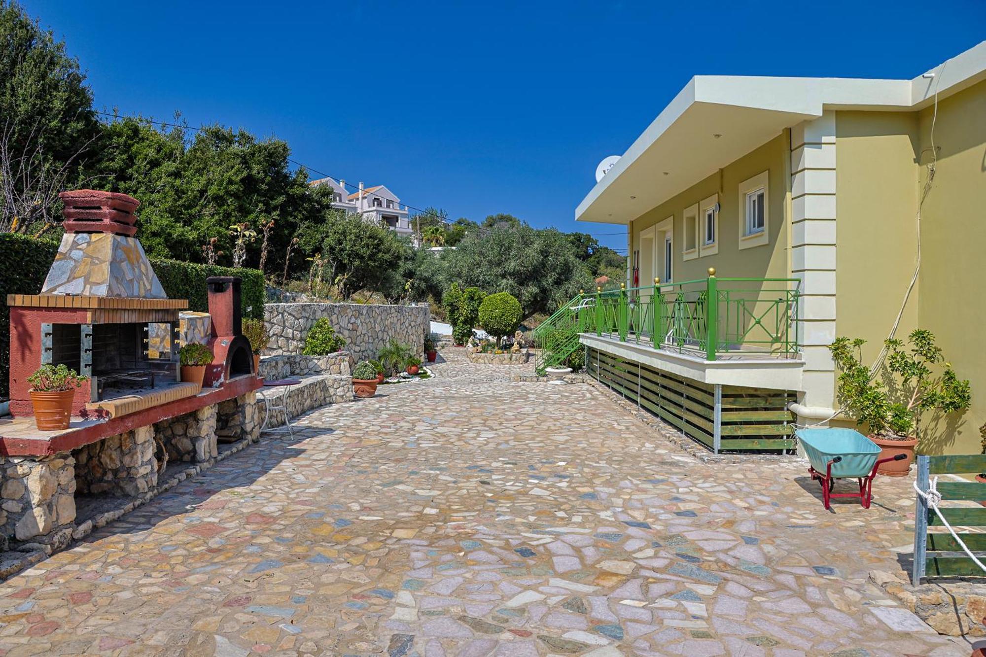 Theano - Family House In Lixouri, Kefalonia *