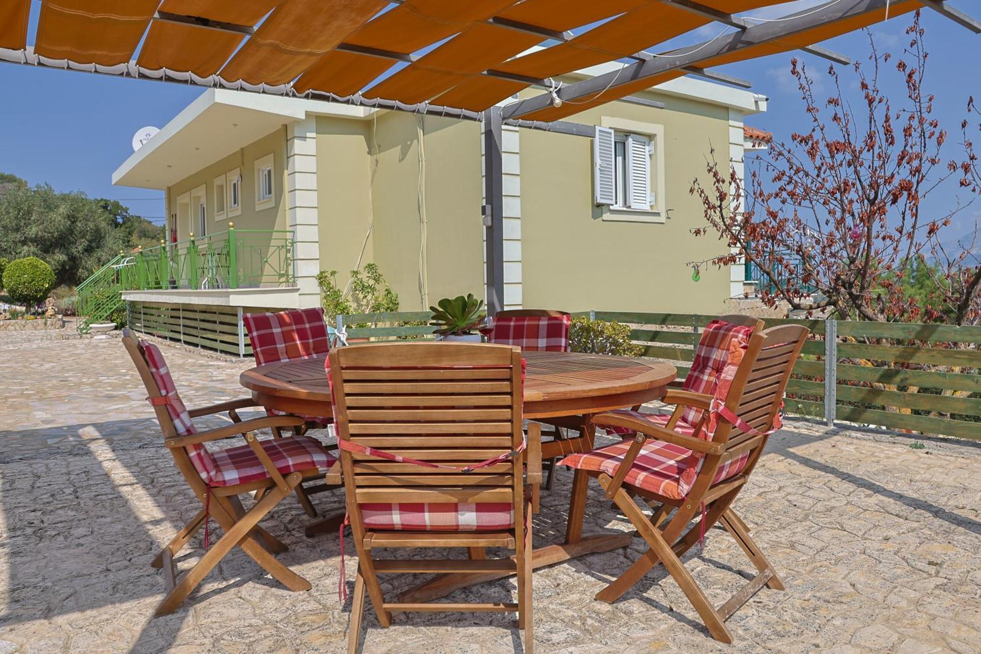 Apartment Theano - Family House In Lixouri, Kefalonia *