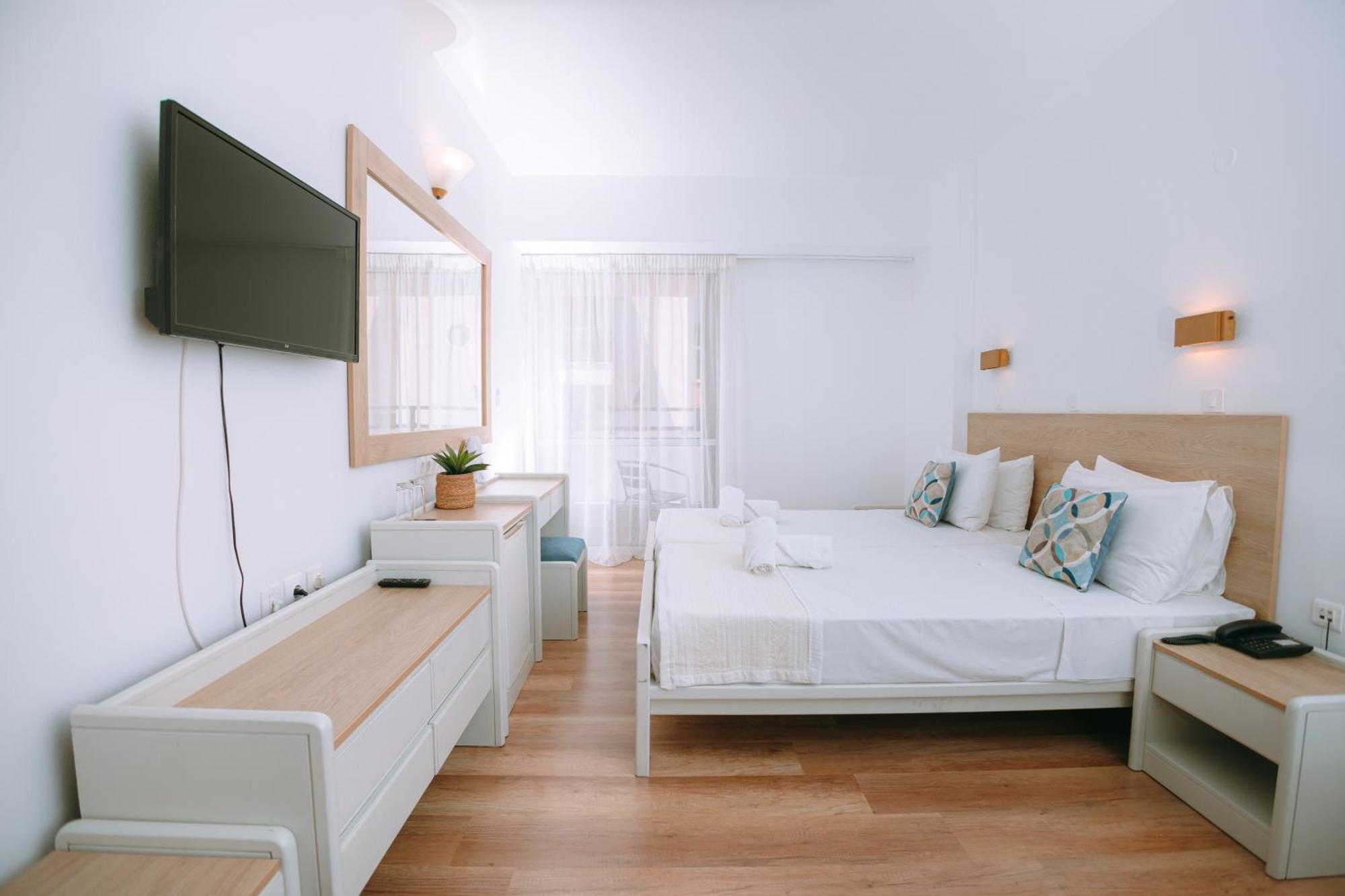 Santa Marina Unique 4*