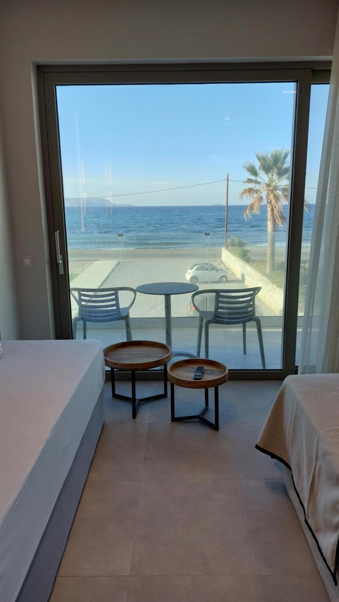 Niriides Palace Hotel