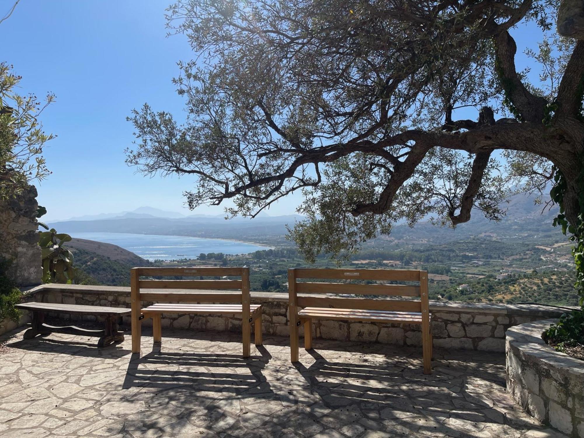 Apartment Arbutus - Relaxing With Fantastic Views