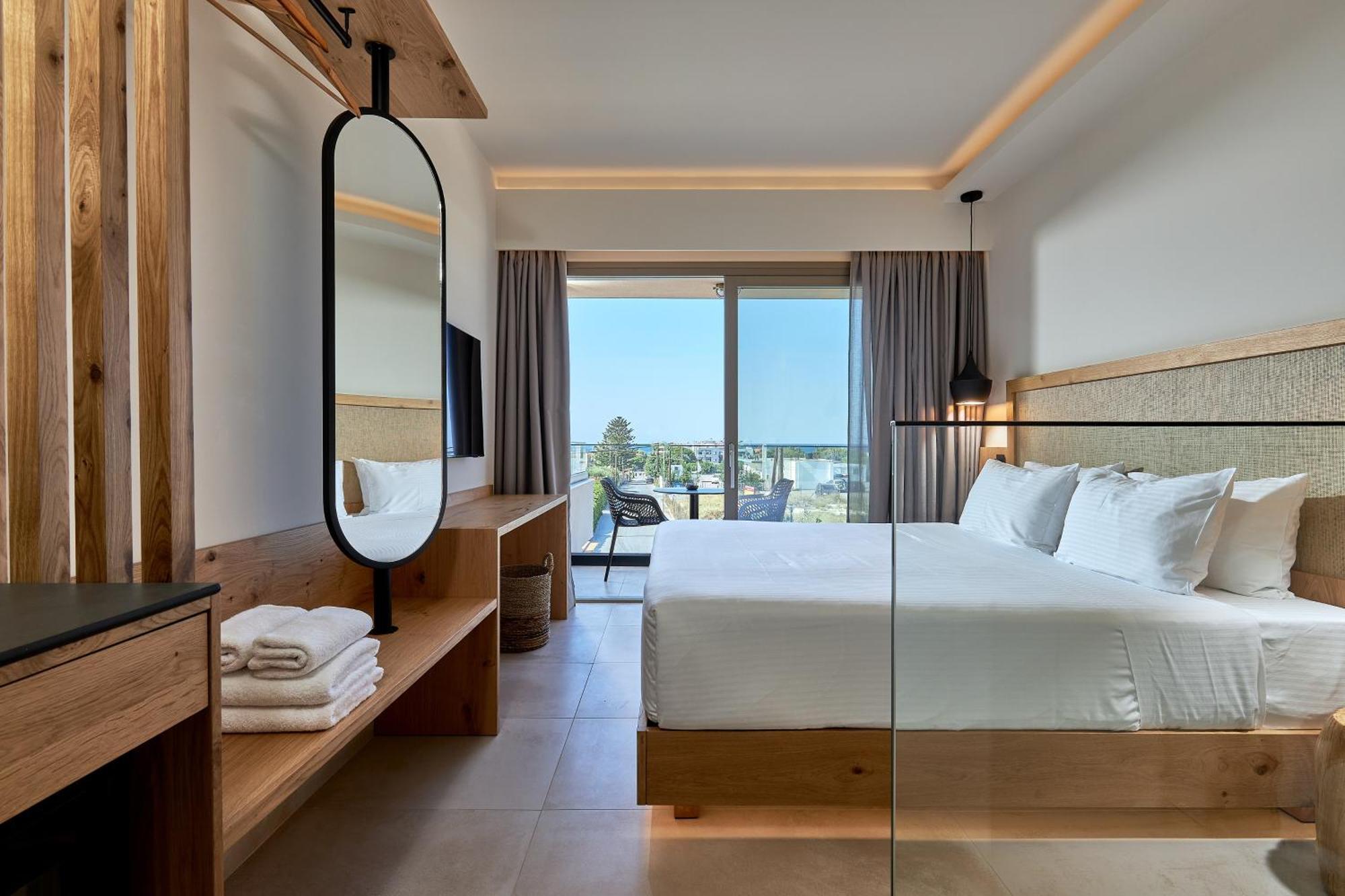 Sentido Amounda Bay Hotel