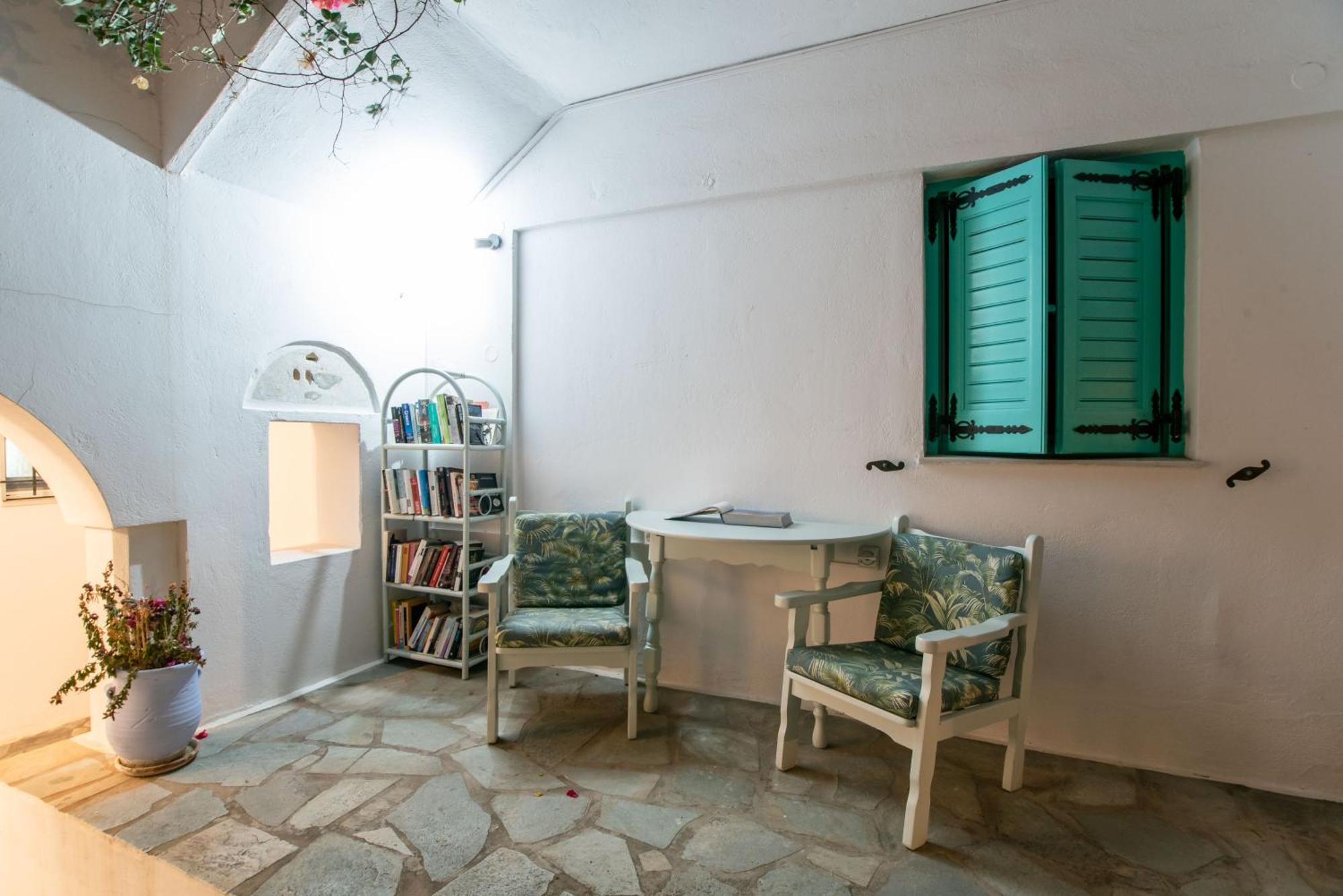 Aparthotel Aegean Village 2*