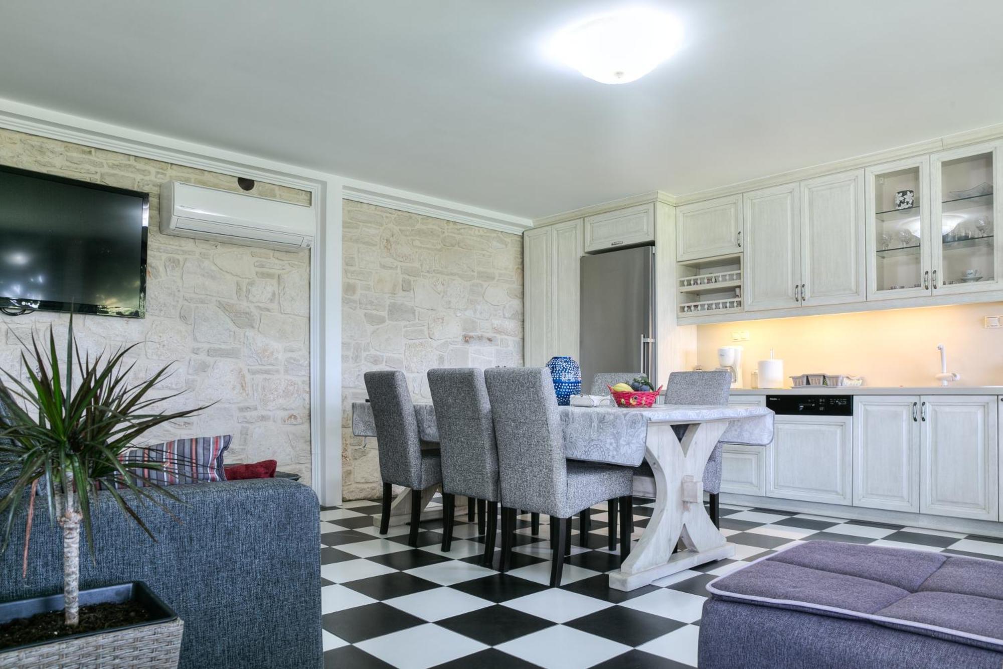 Ermis House Apartment *
