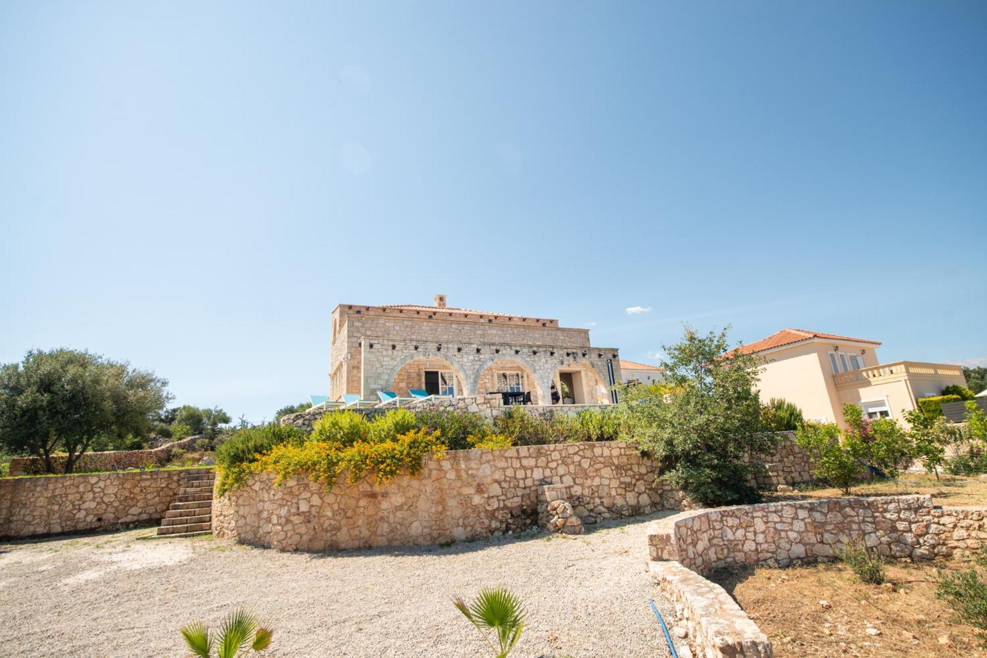 Noah's Ark Villa