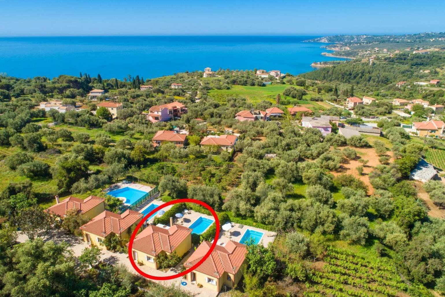 Russa Anna Villa Vlachata