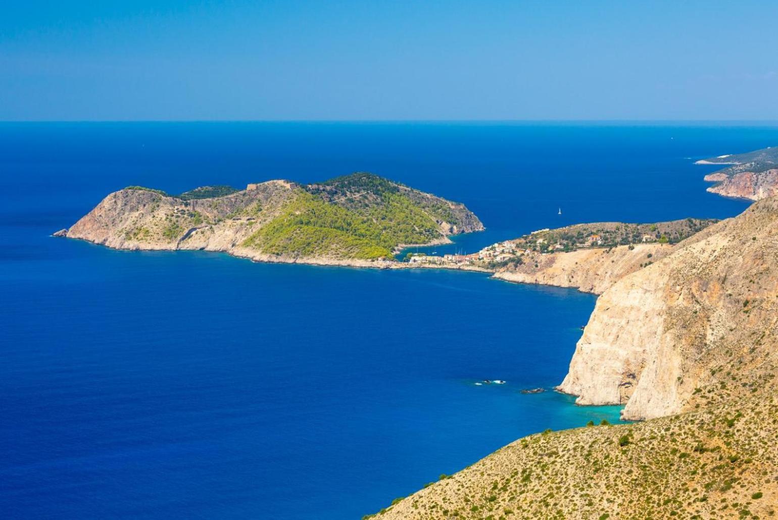 Skala Yellow Villa *