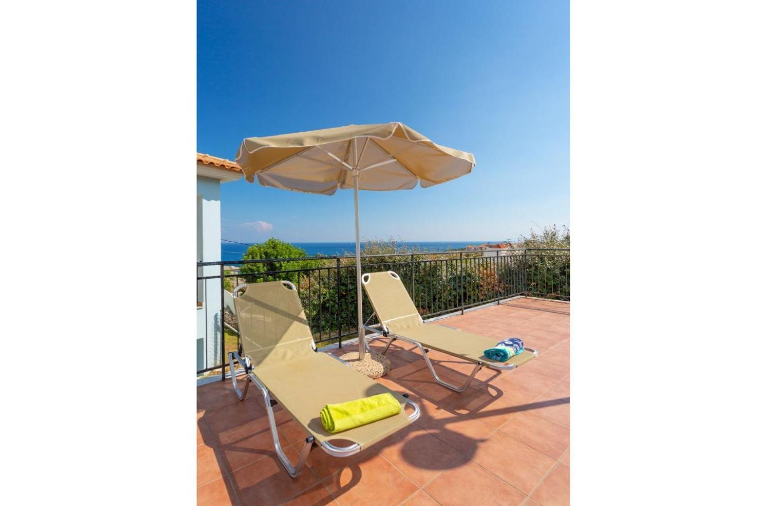 Skala Yellow Villa Spathion
