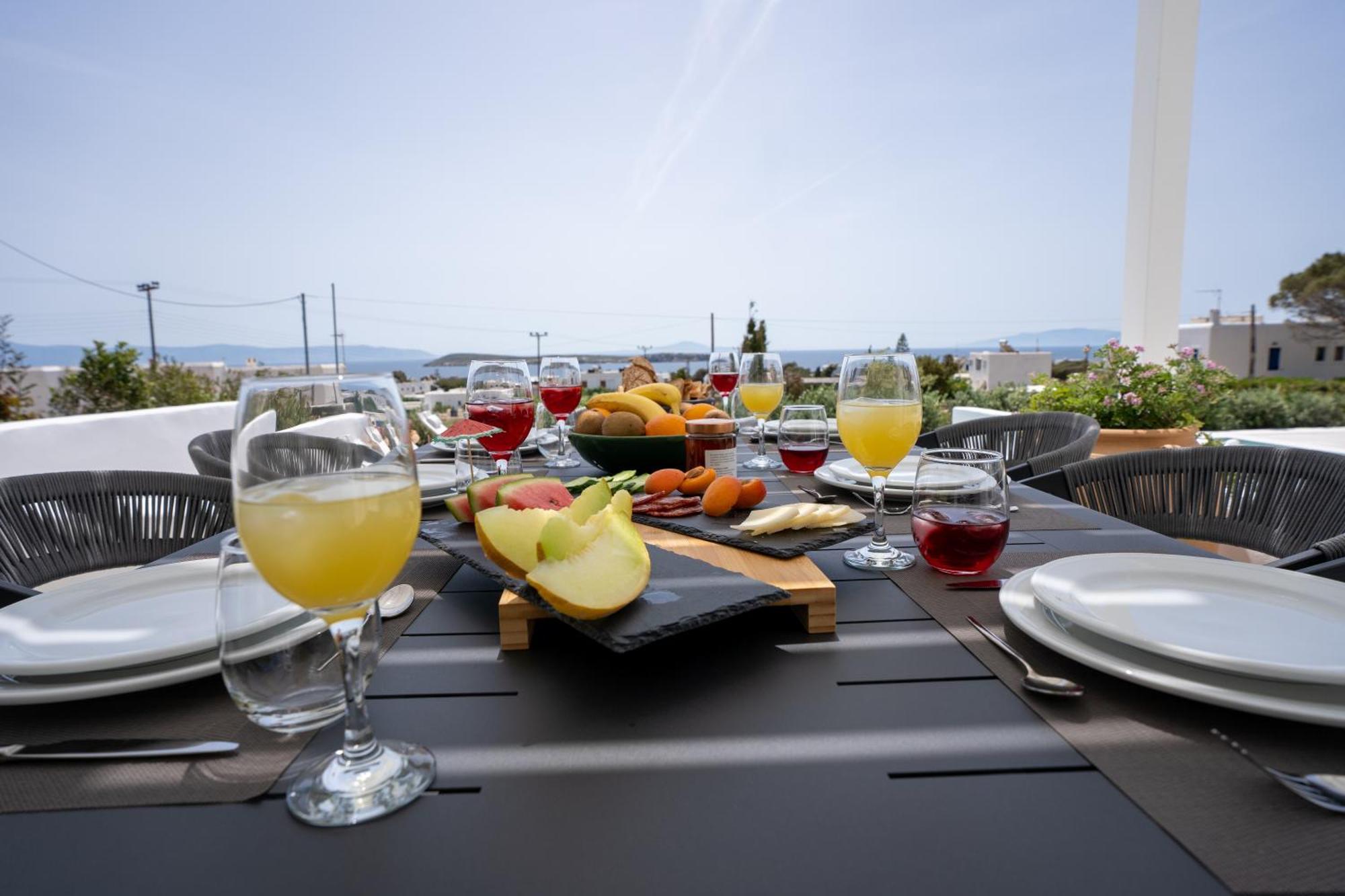 Paros Breeze Luxury *