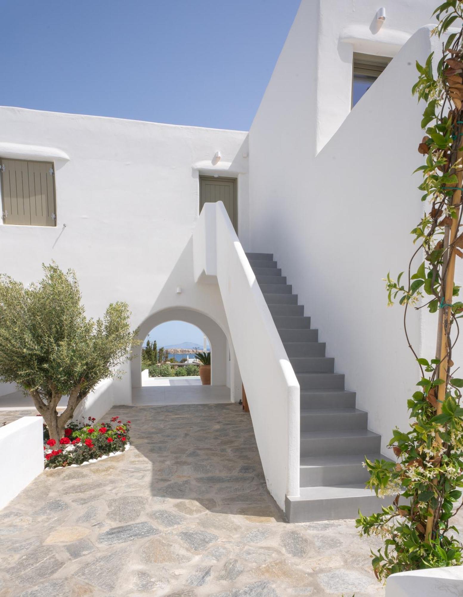 Paros Breeze Luxury Villa