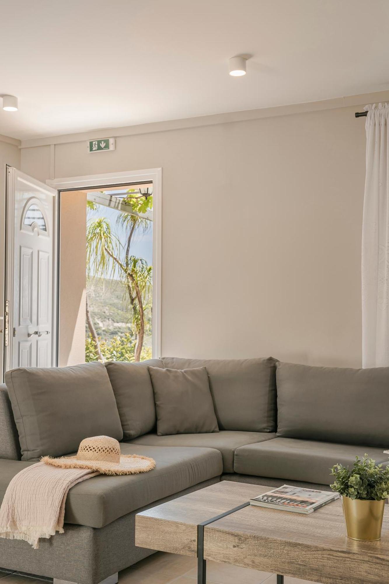 Sandy & Sofia Holiday home *