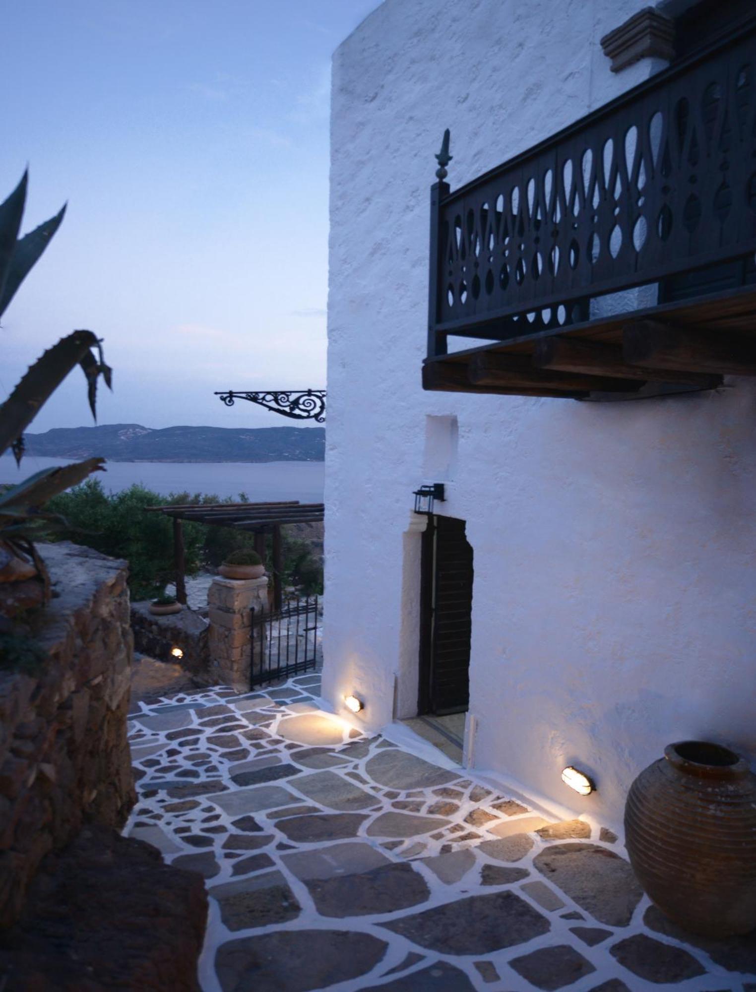 Bed & Breakfast Castrum Traditional Sunset Plaka (Milos)
