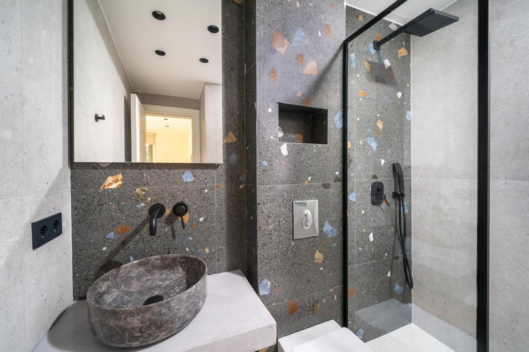 Azzure Luxury Hotel