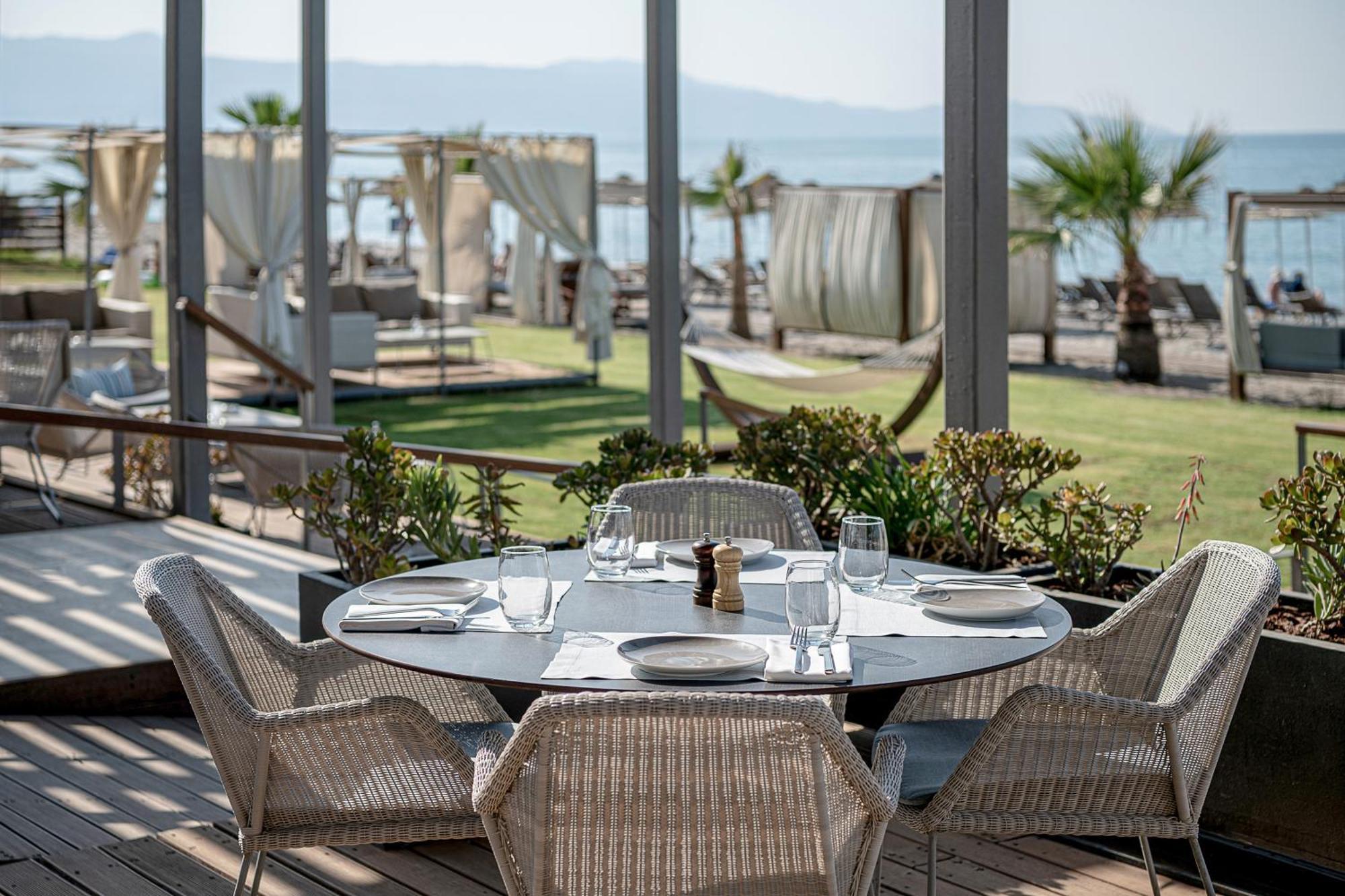 Minoa Palace 5*