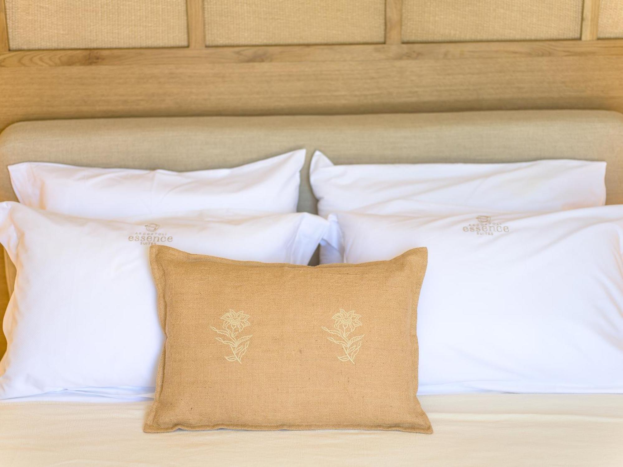 Essence Aparthotel Argostoli (Kefalonia)