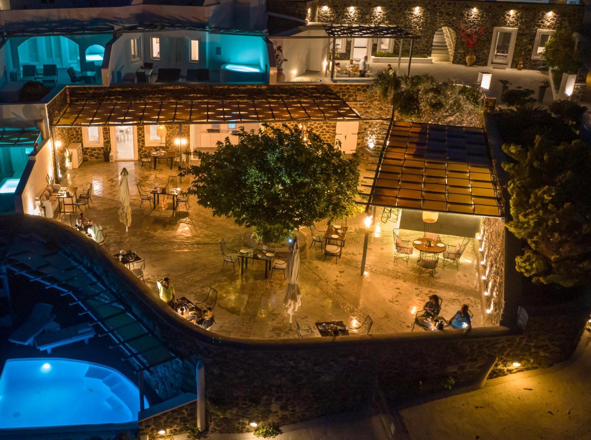Hotel Amber Light 4*