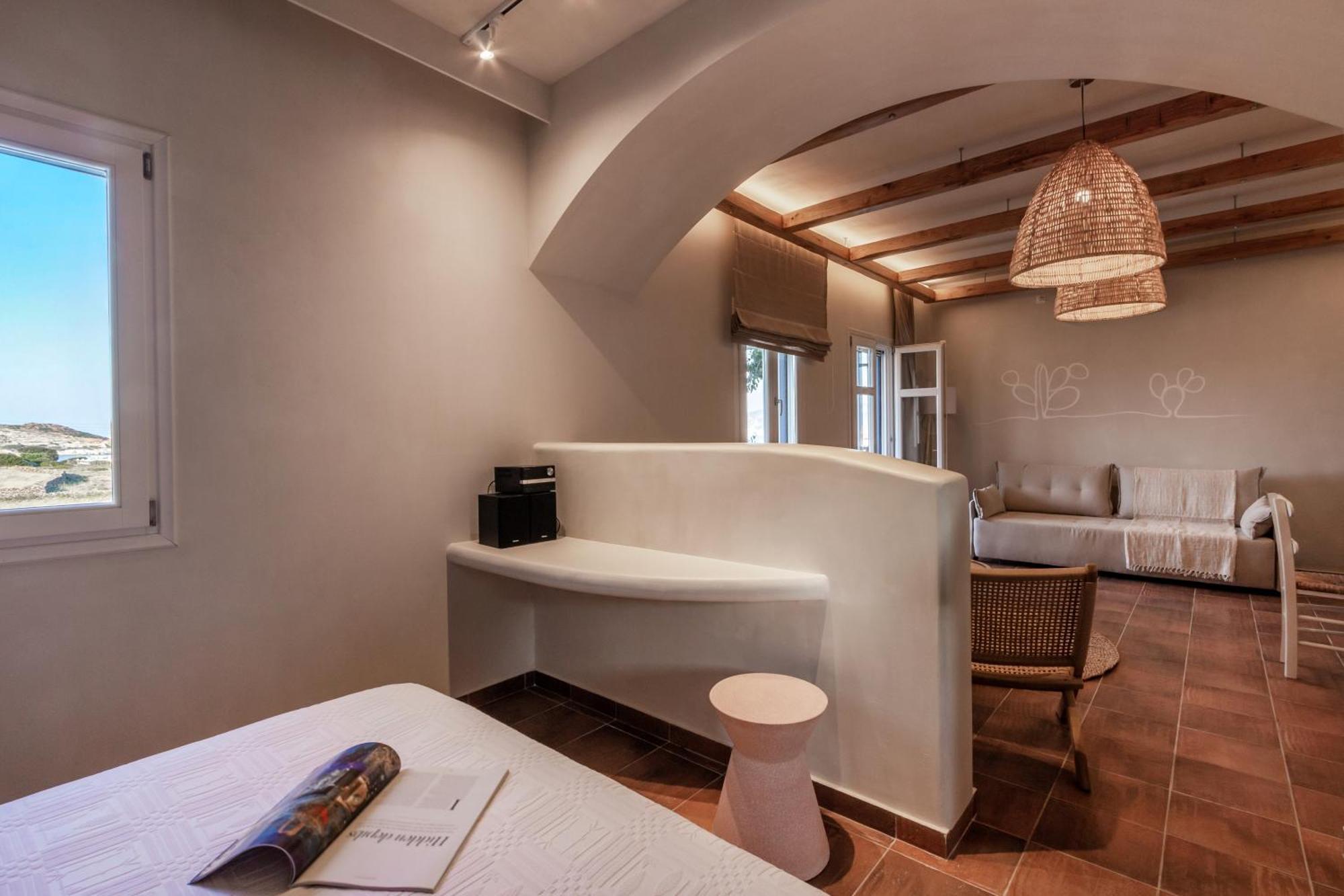 Kimolia Gi Aparthotel 3*