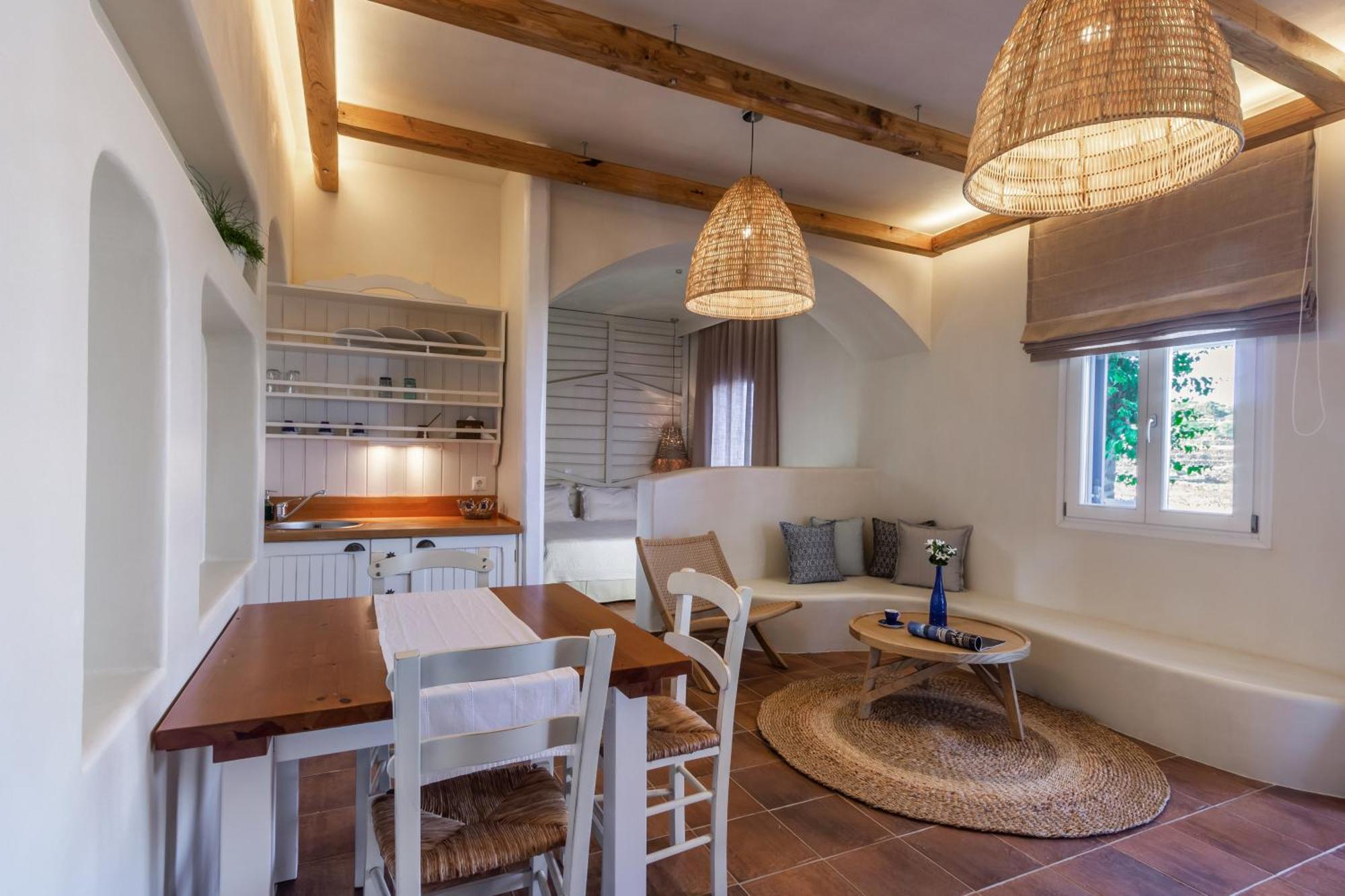 Kimolia Gi Aparthotel 3*