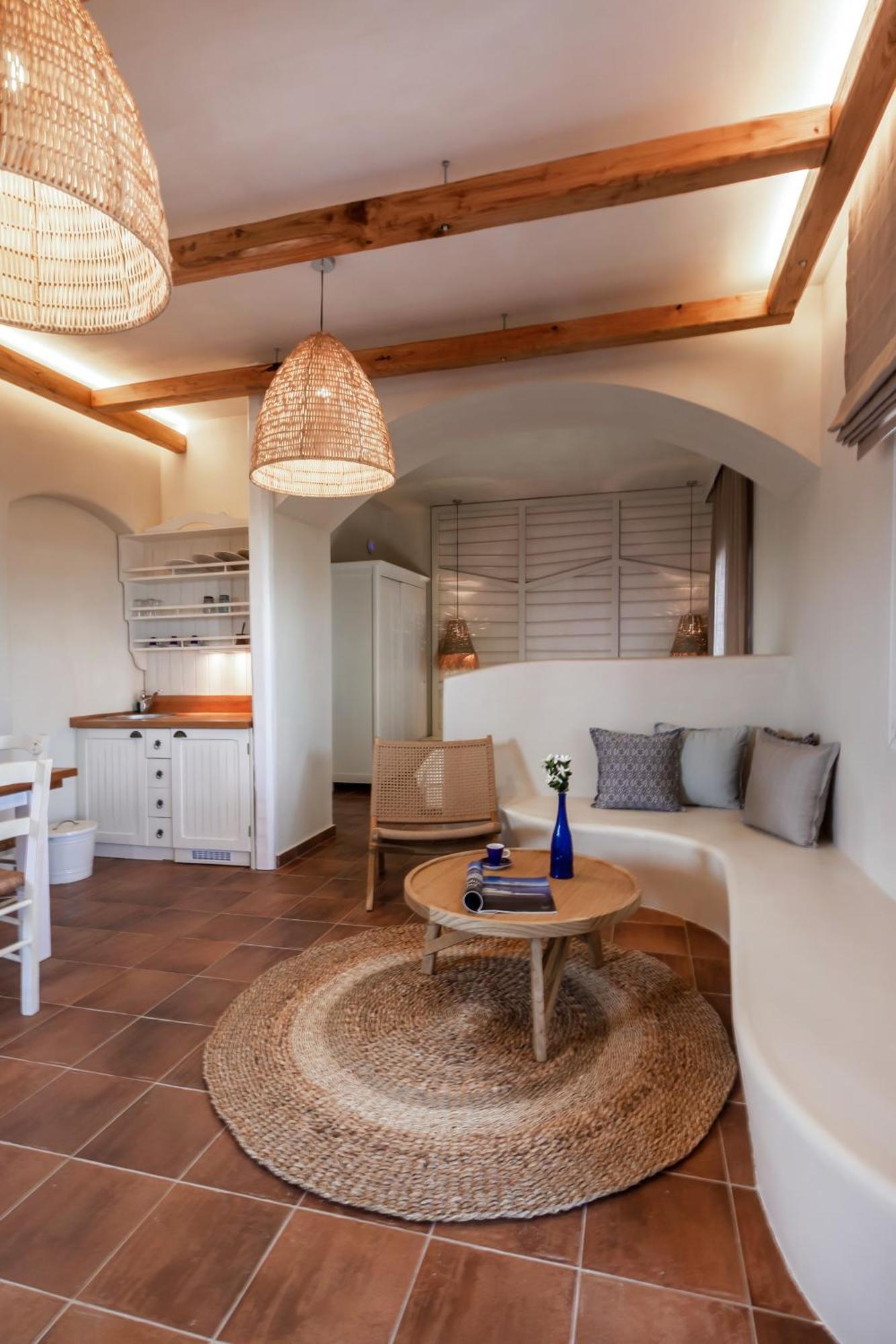 Kimolia Gi Aparthotel 3*