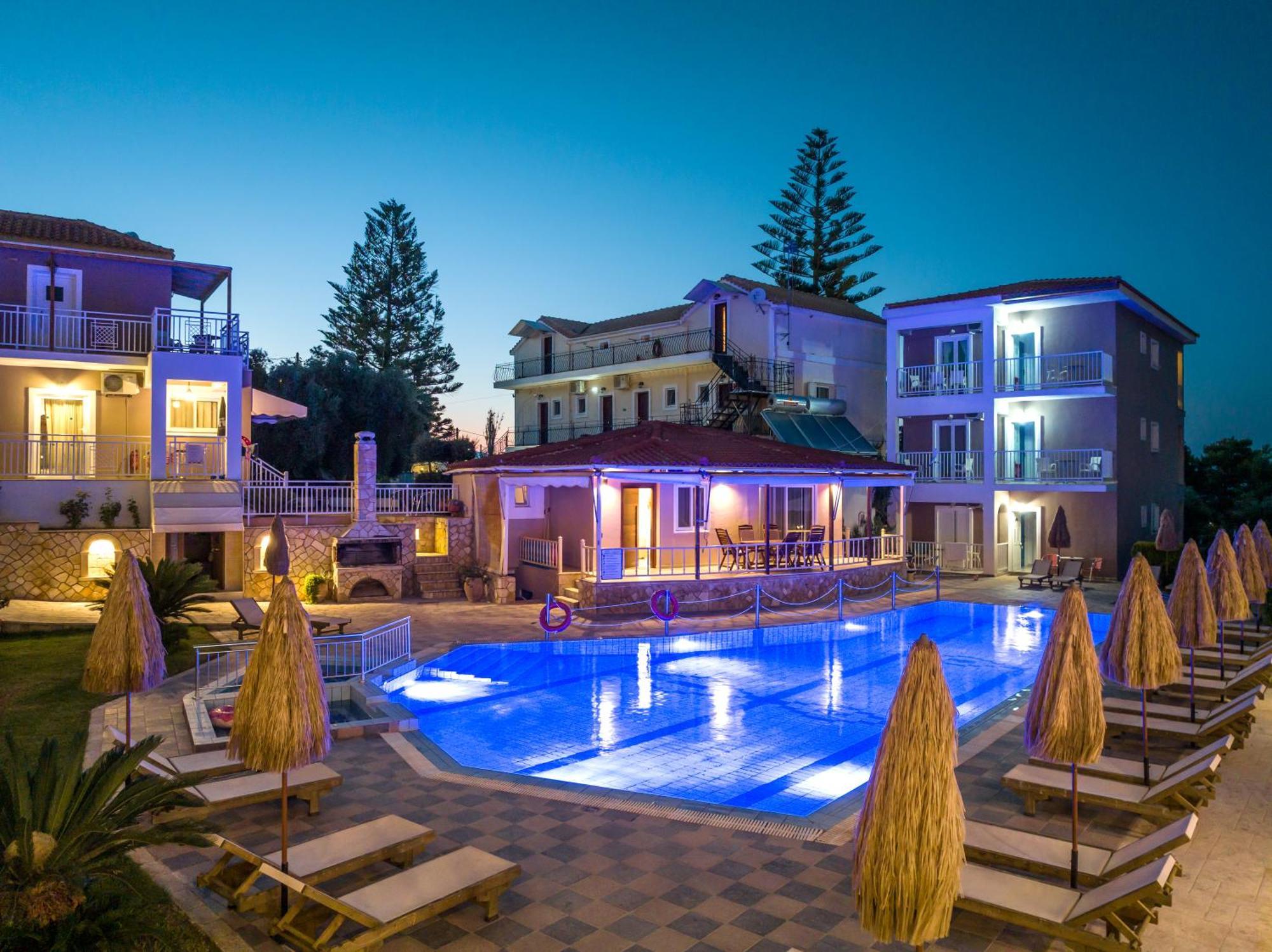 Aparthotel Amoudi Studios Apartments Hotel Amoudi
