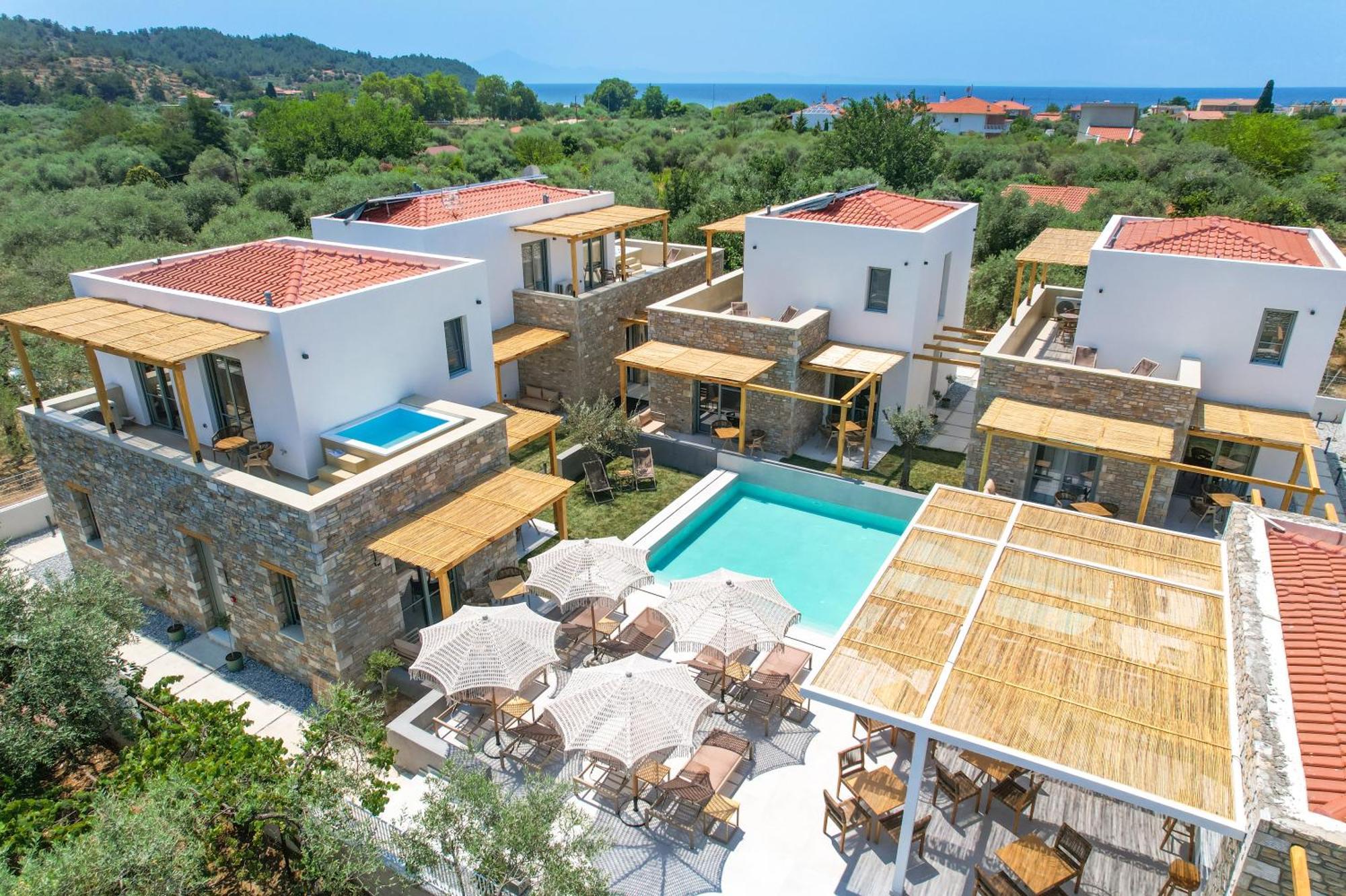 Azzure Luxury Hotel Potos