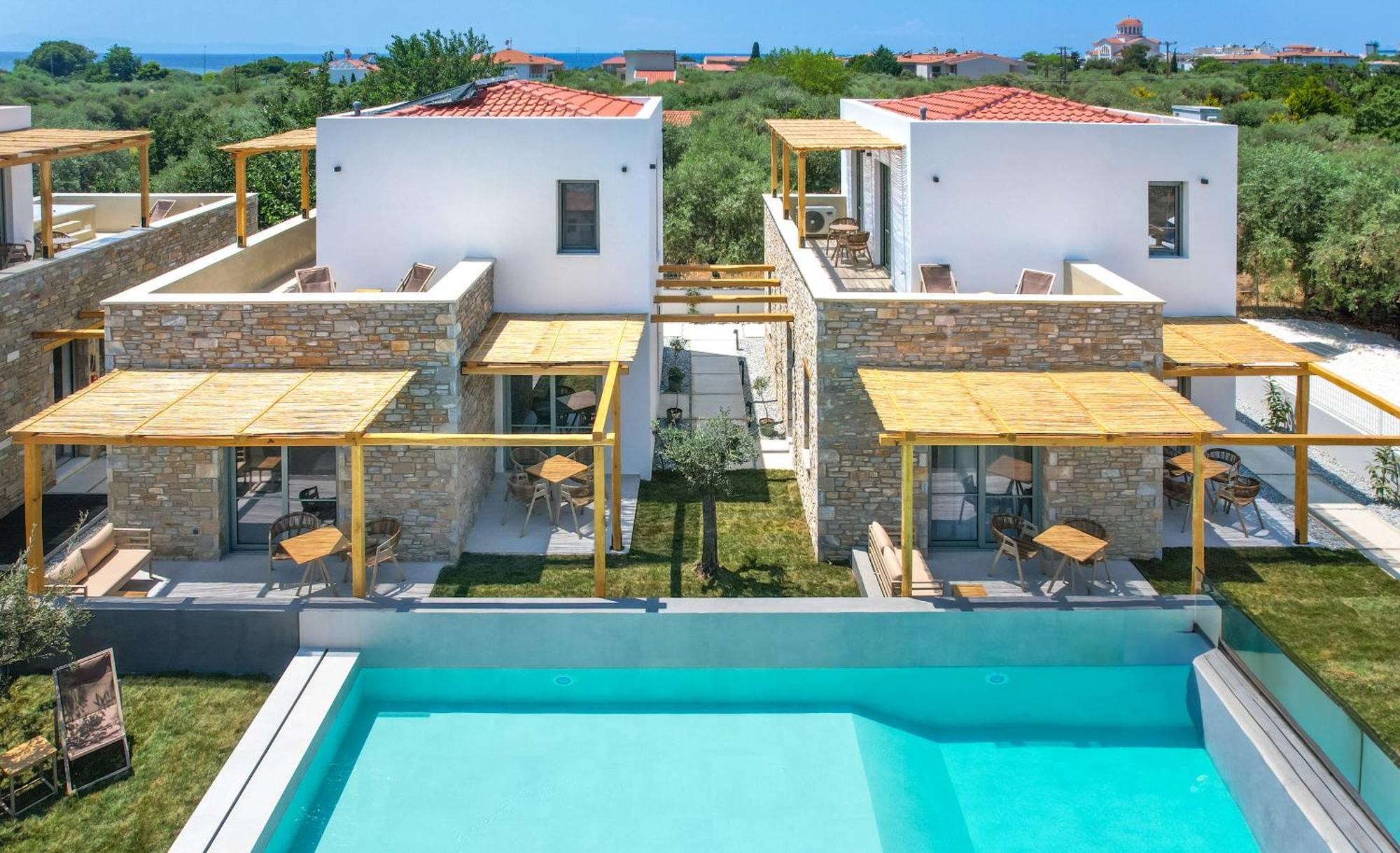 Azzure Luxury Hotel *