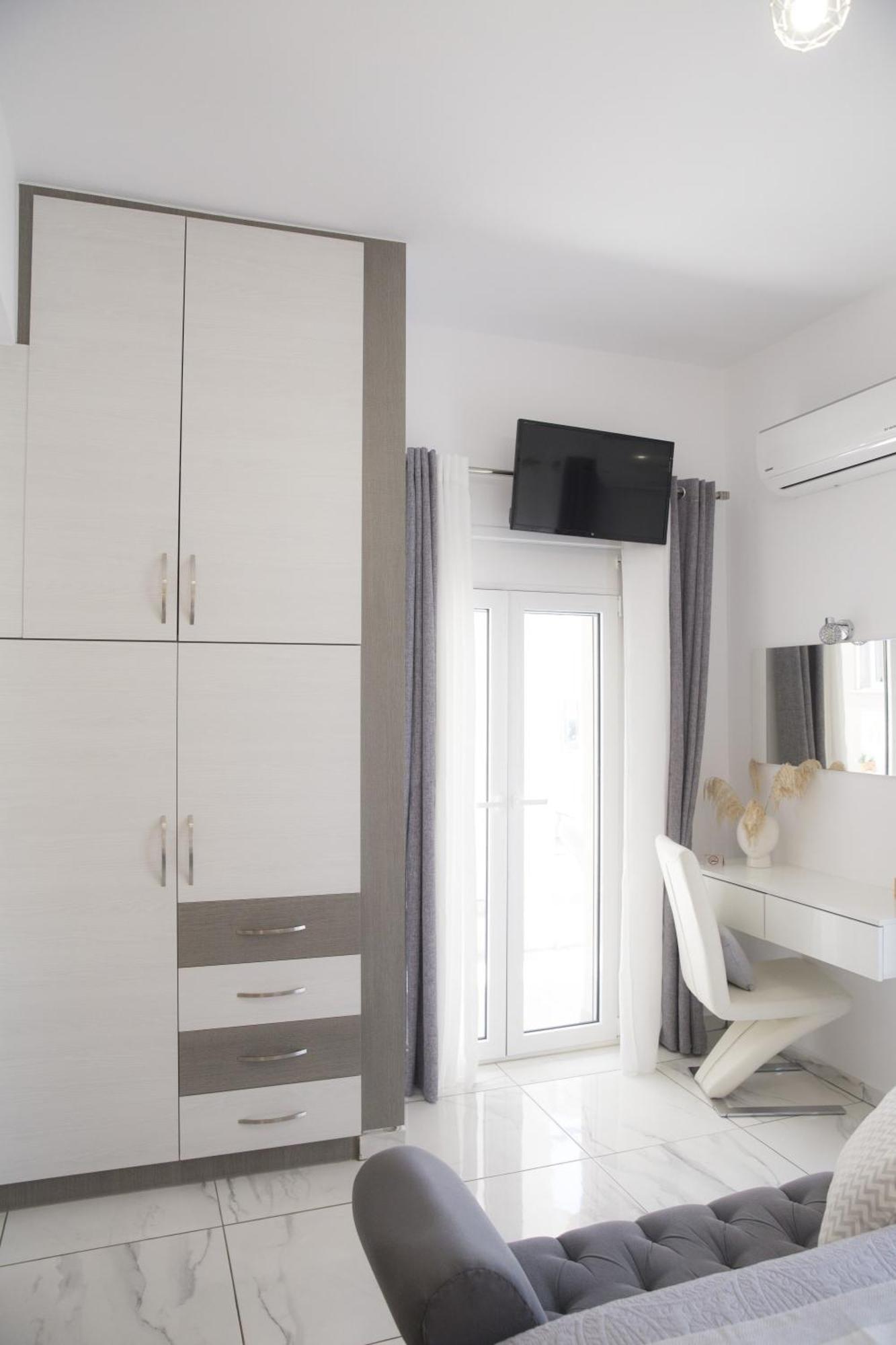 Diogenis Luxury Sea View Apartment Rethymno (Crete)