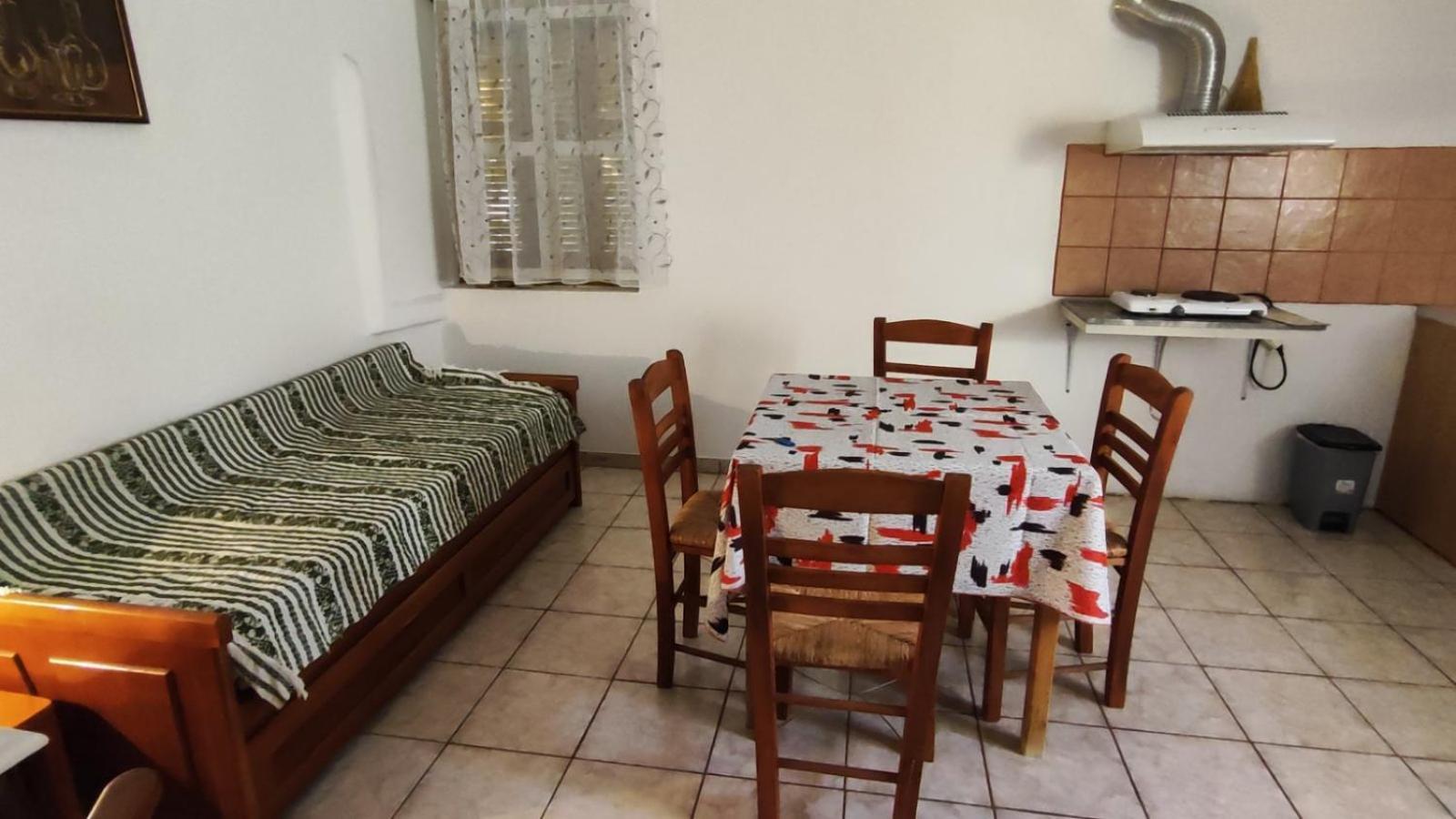Traditional House Alepis In Areopolis Apartment
