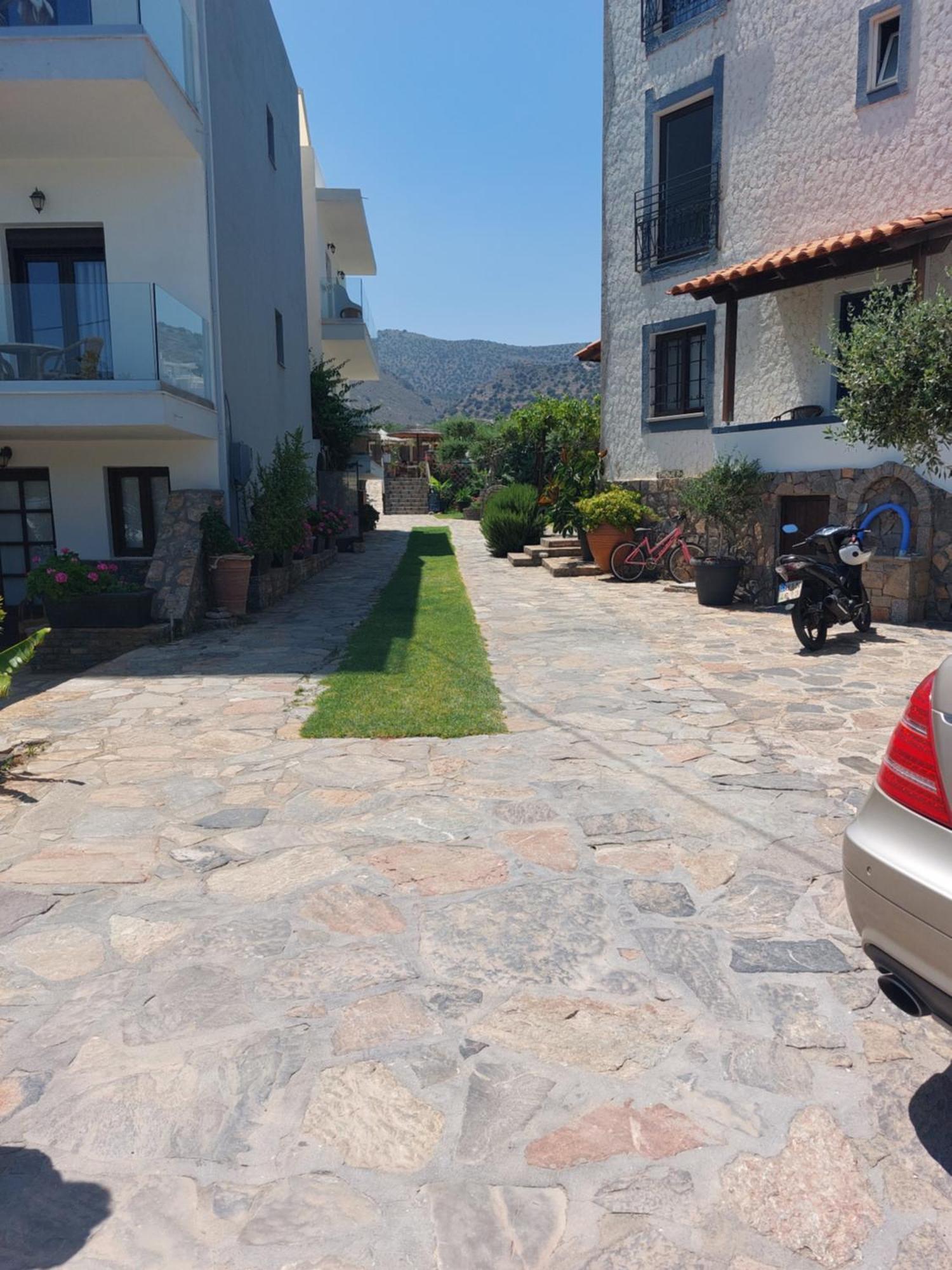 Corali Studios & Portobello Elounda (Crete)