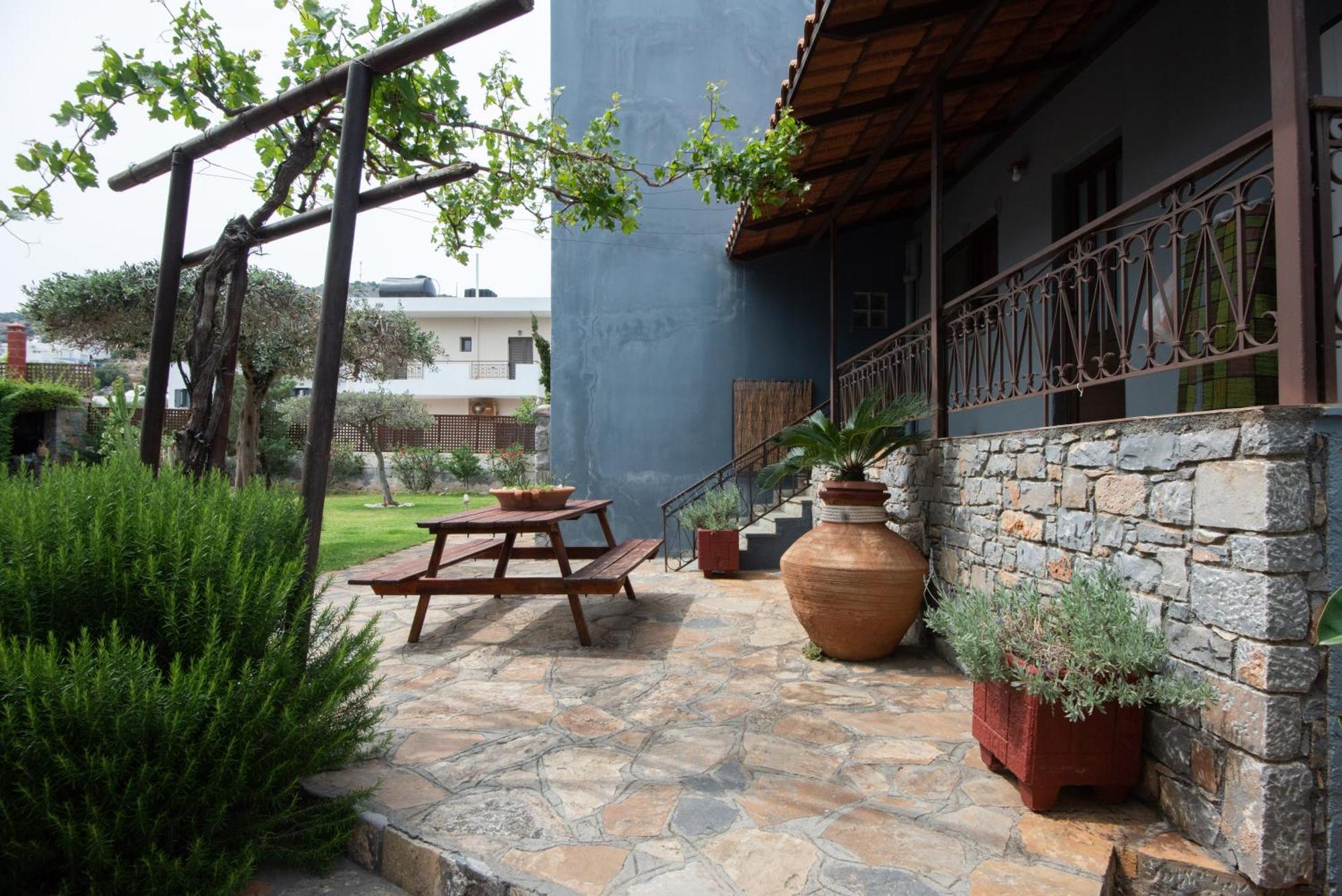Corali Studios & Portobello 2* Elounda (Crete)