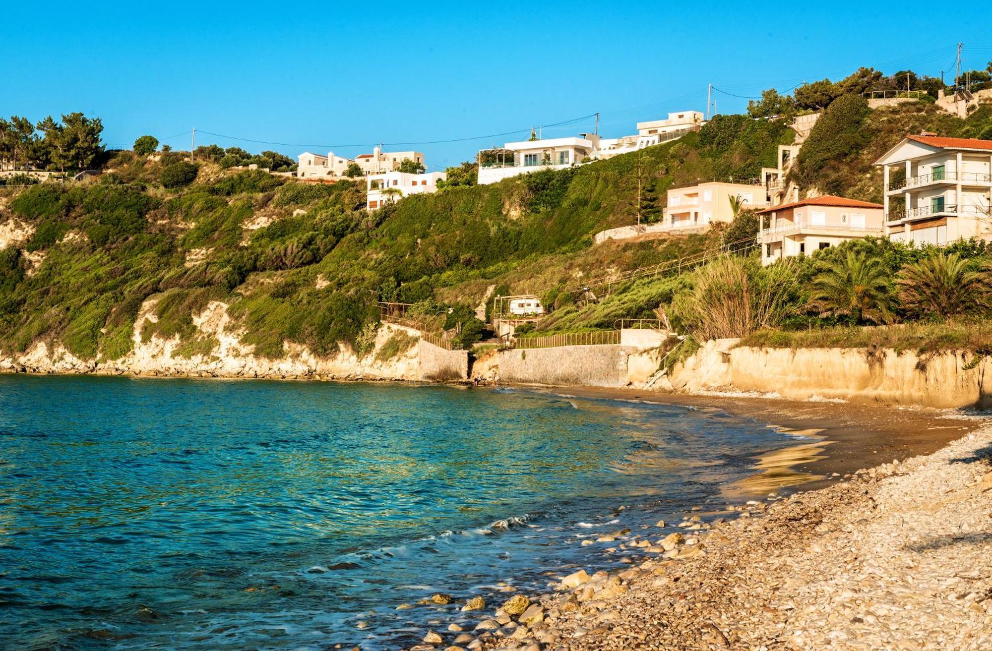 Grekodes Kera, Seafront Villa