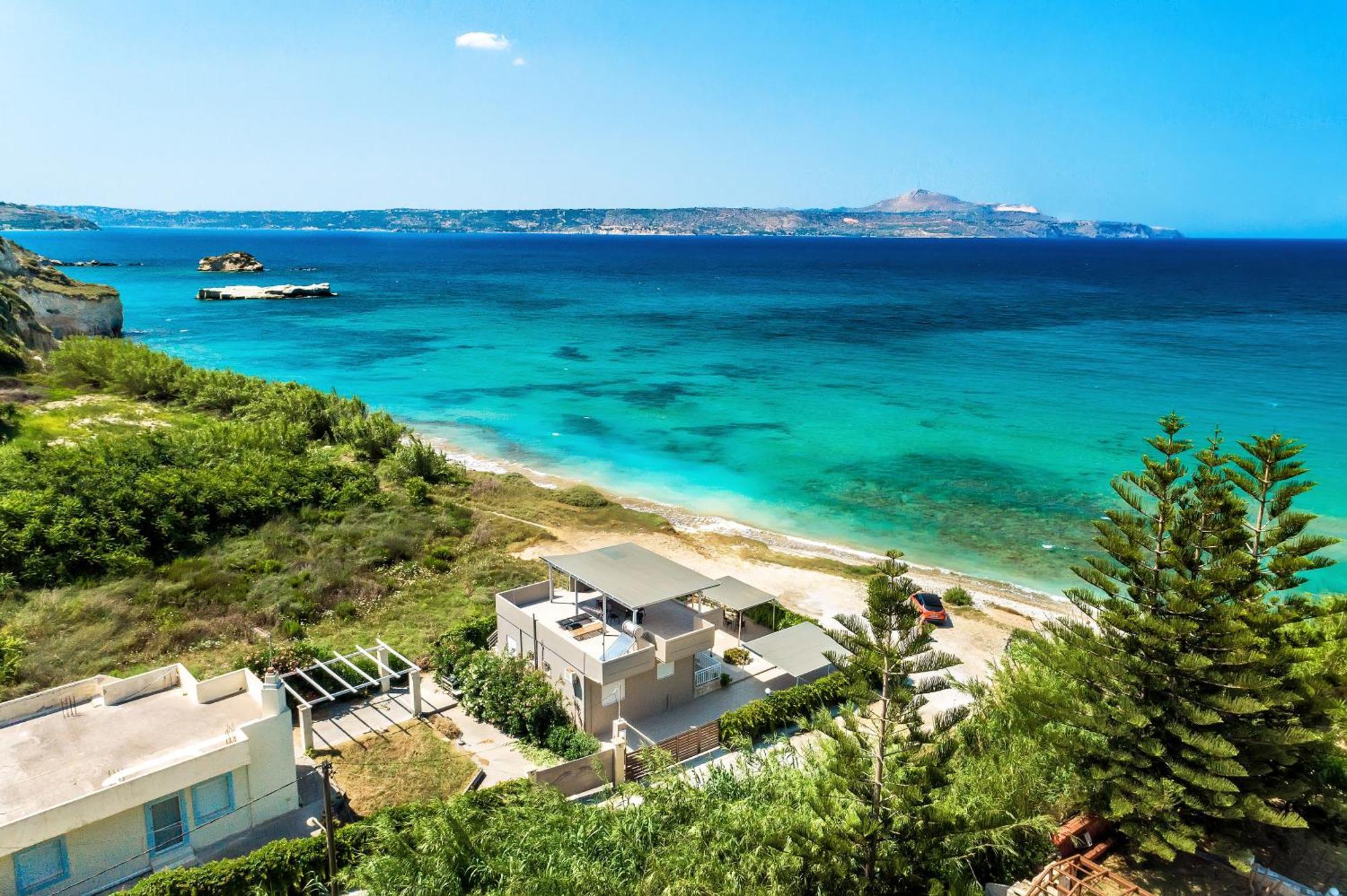 Villa Grekodes Kera, Seafront *