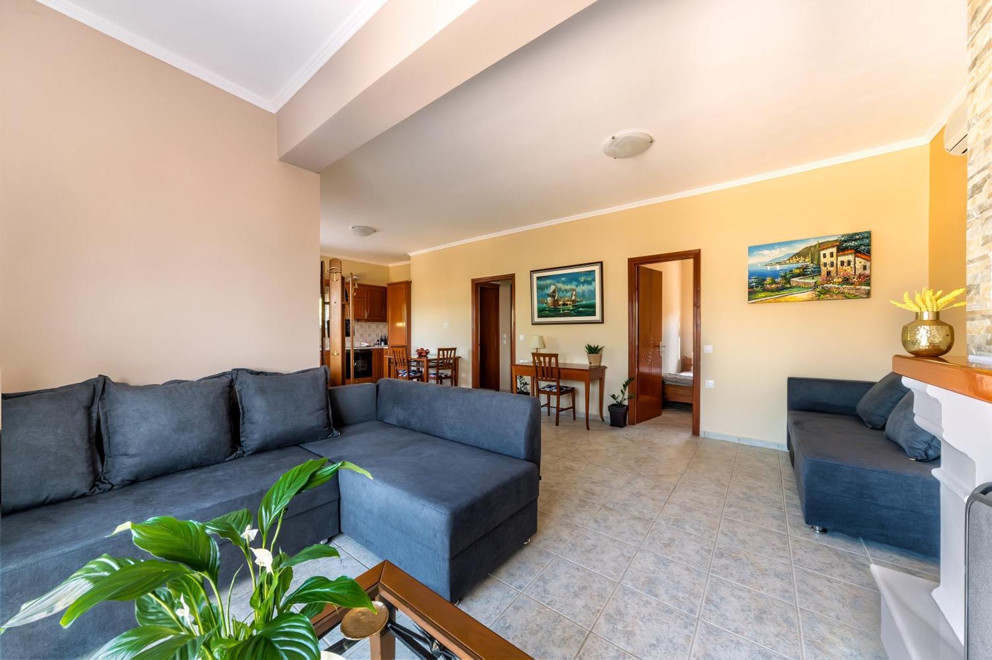 Villa Grekodes Kera, Seafront *