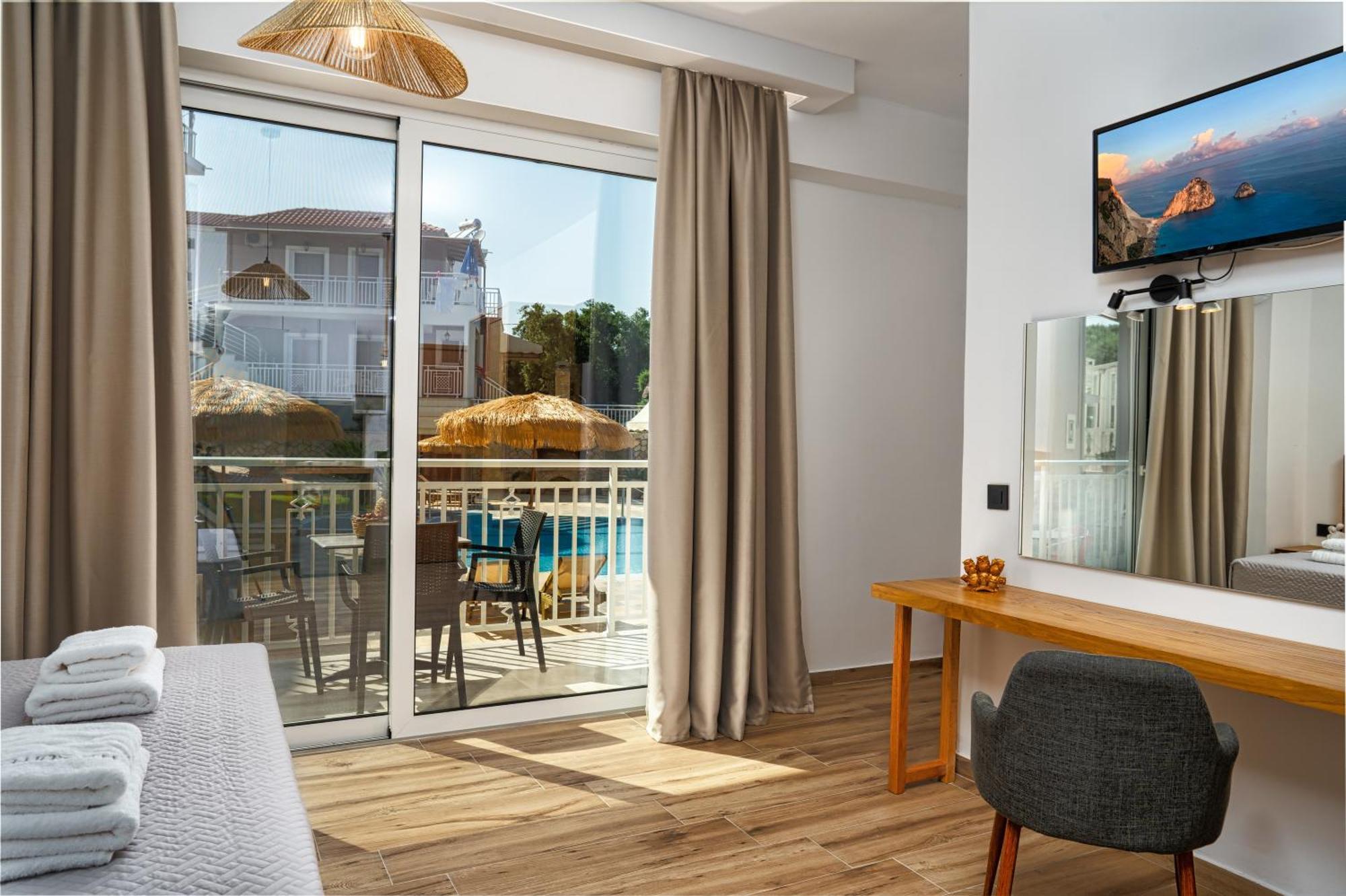 Amoudi Studios Apartments Hotel Aparthotel Amoudi