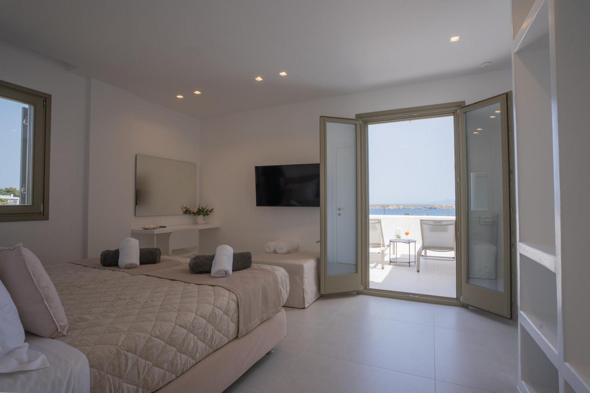Paros Breeze Luxury *