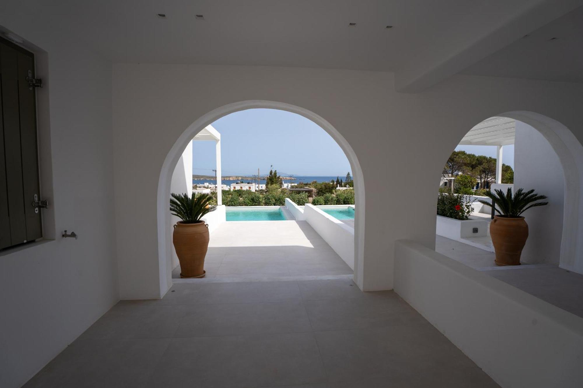 Paros Breeze Luxury * Drios