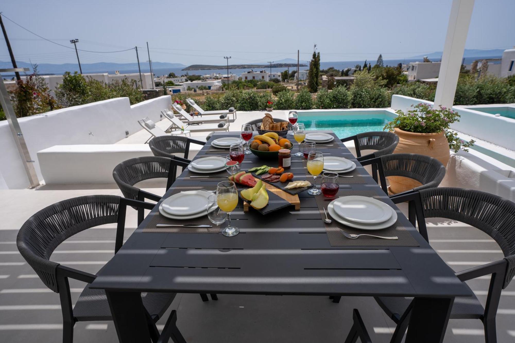 Paros Breeze Luxury Drios