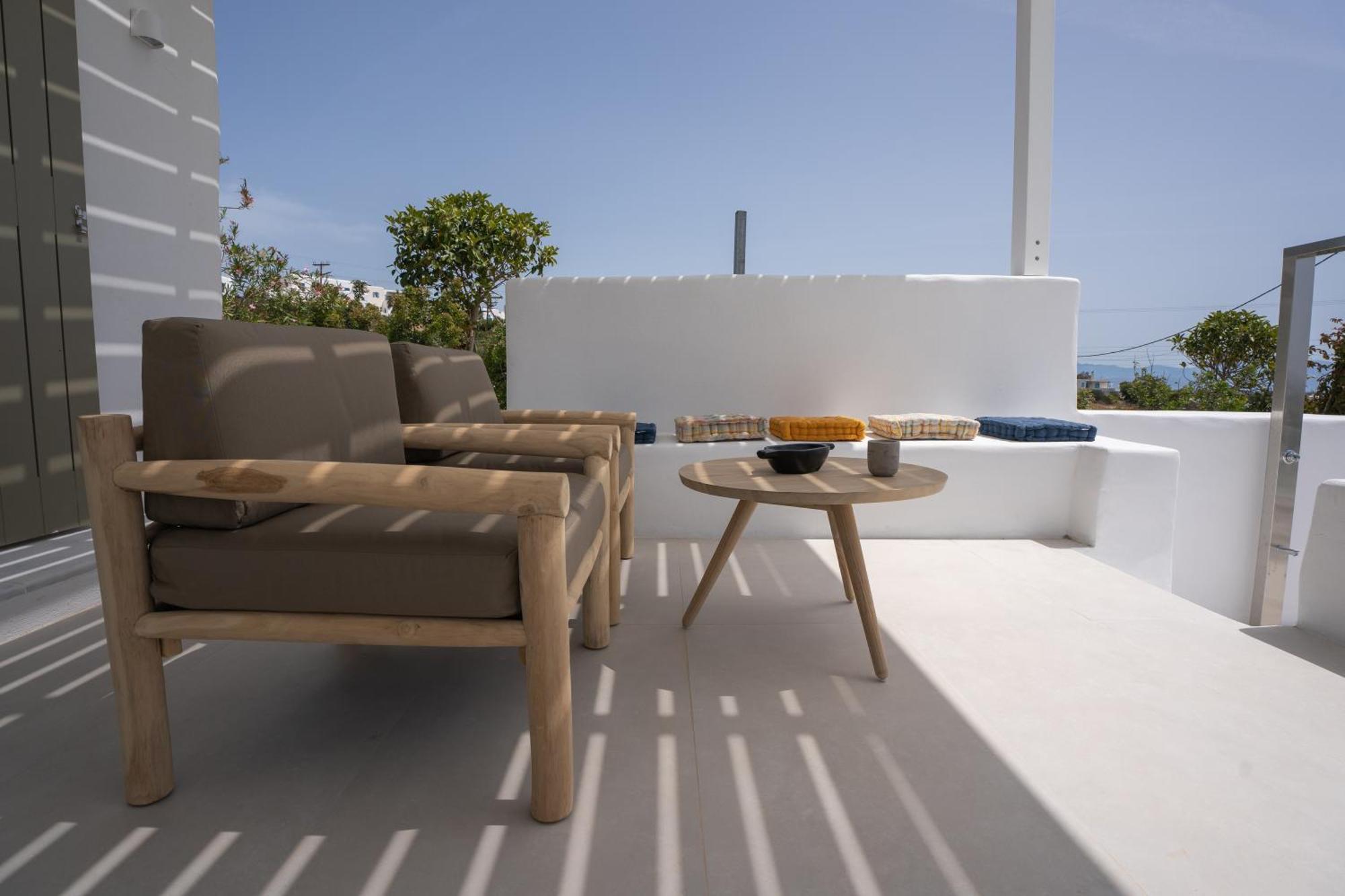 Paros Breeze Luxury Drios