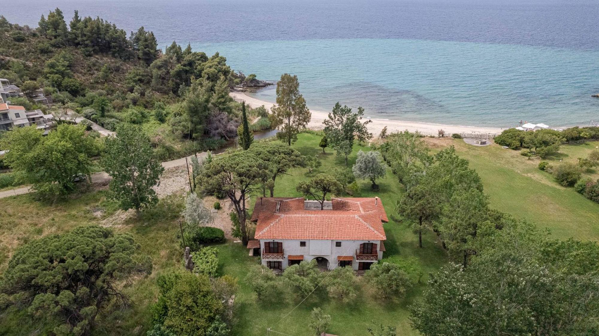 Hacienda Beachfront Villas, Spathies