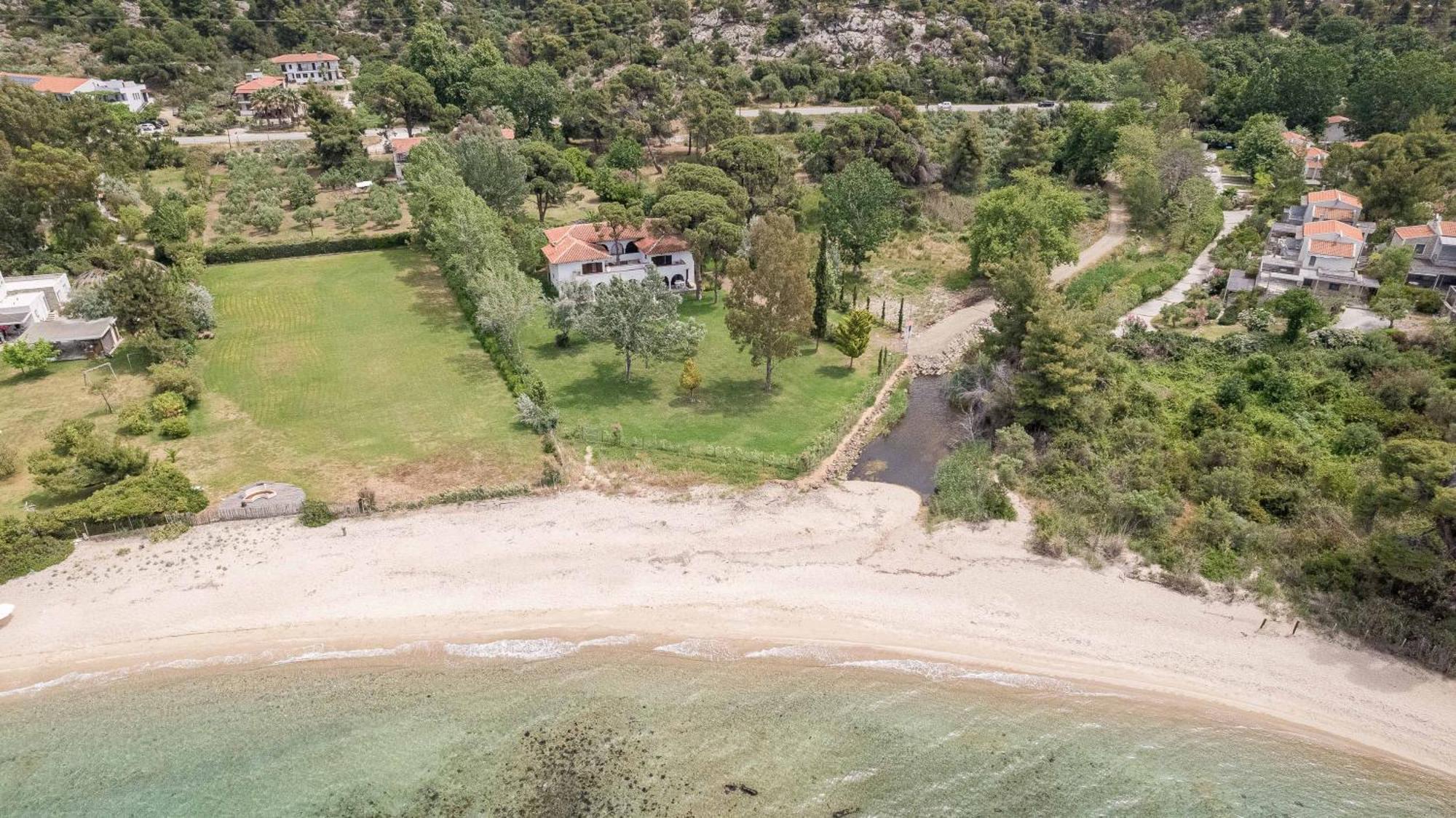 Hacienda Beachfront Villas, Spathies