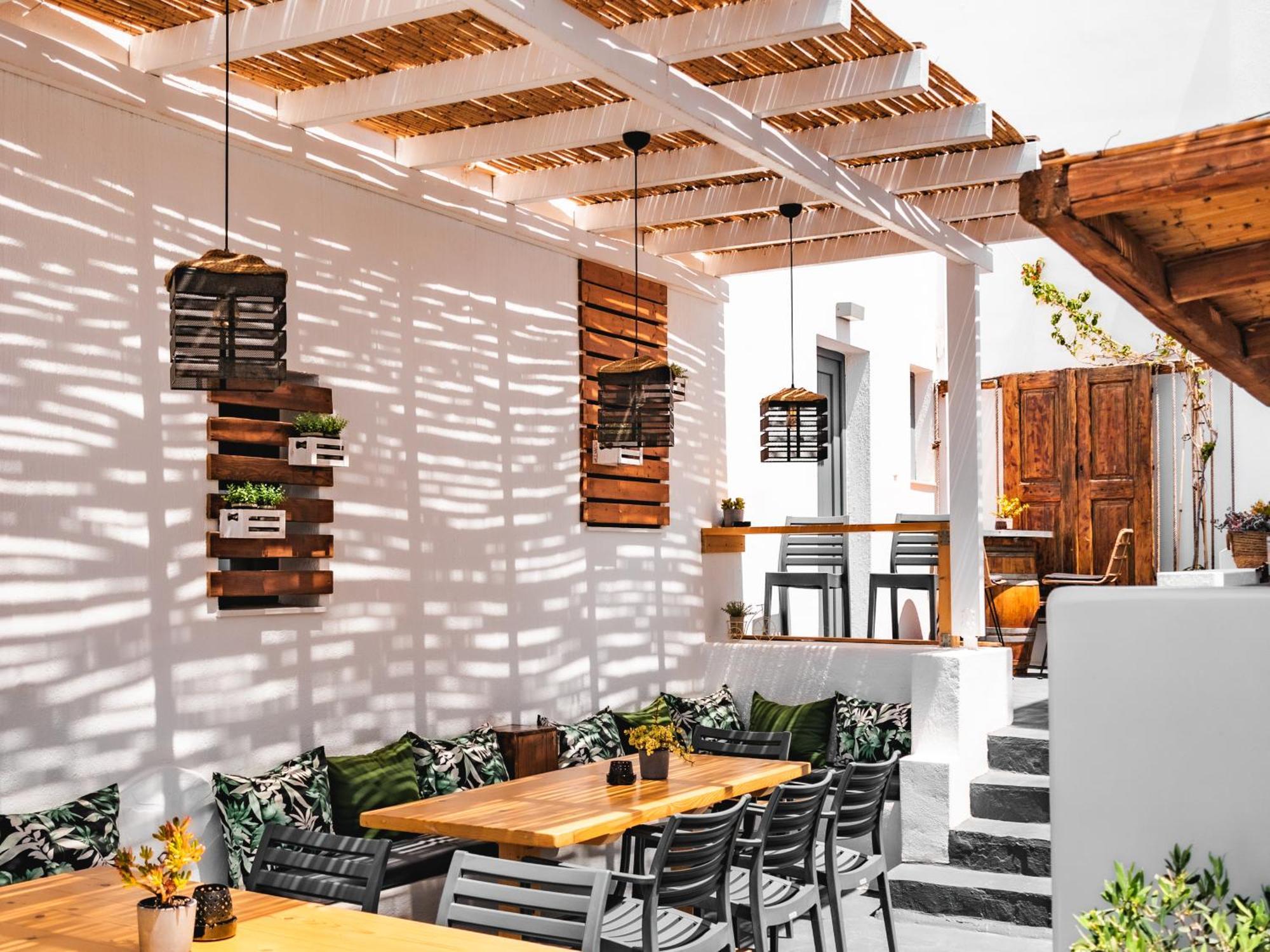 Piperaki Project * Naousa (Paros)