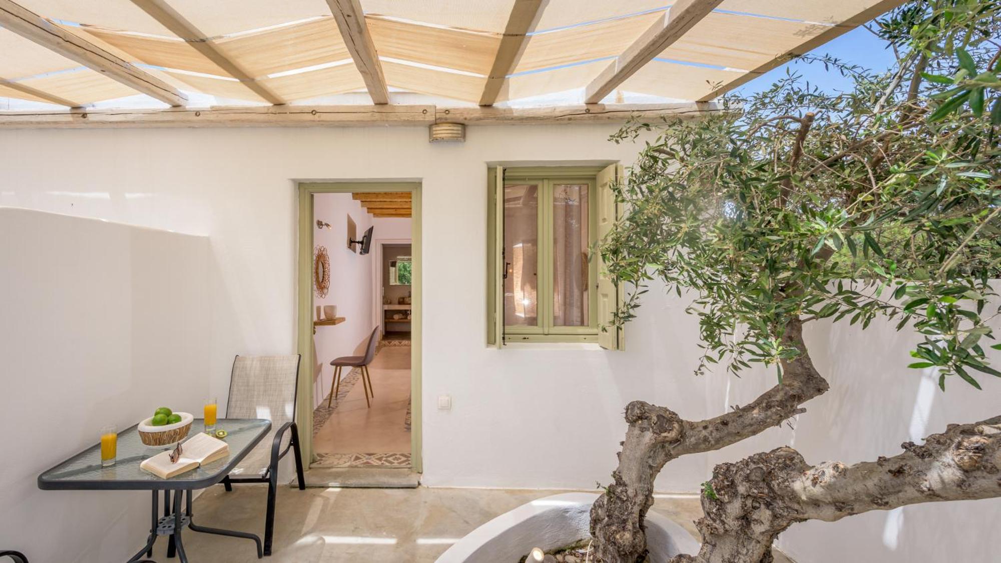 Fantasy Guest house Adamantas (Milos)