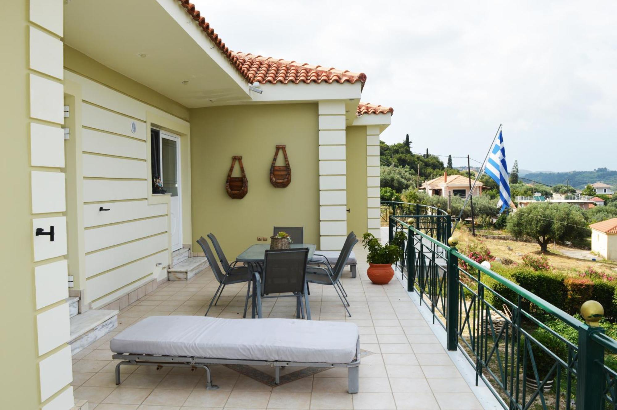 Theano - Family House In Lixouri, Kefalonia