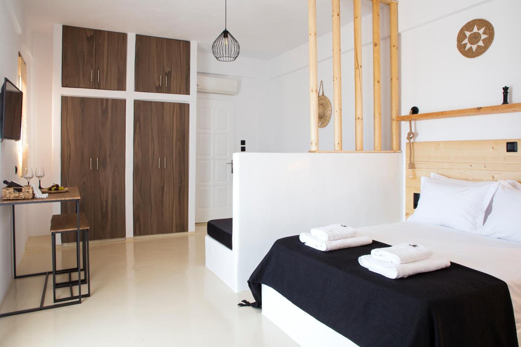 Paros King Aparthotel