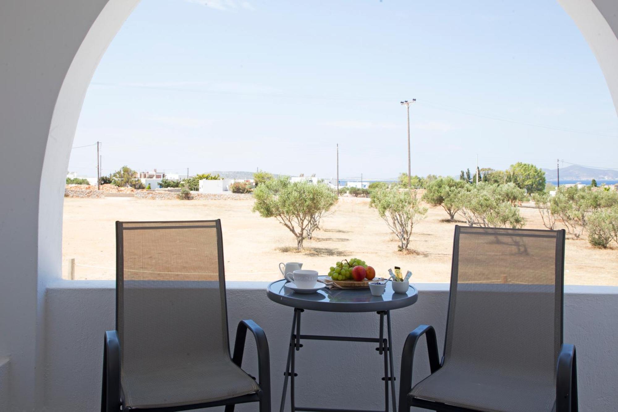 Paros King Aparthotel *