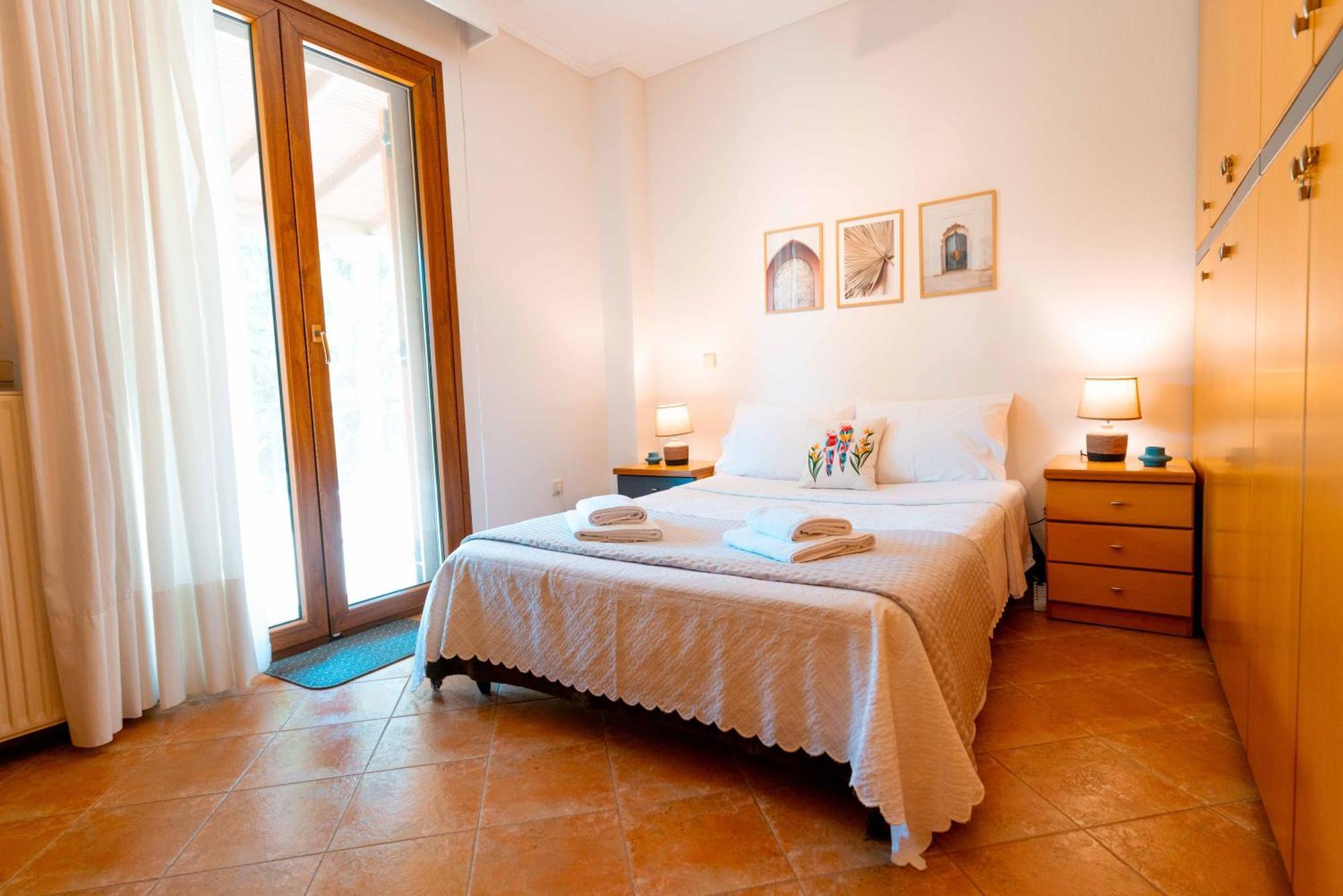 Bougainvillea Holiday home Epanomi