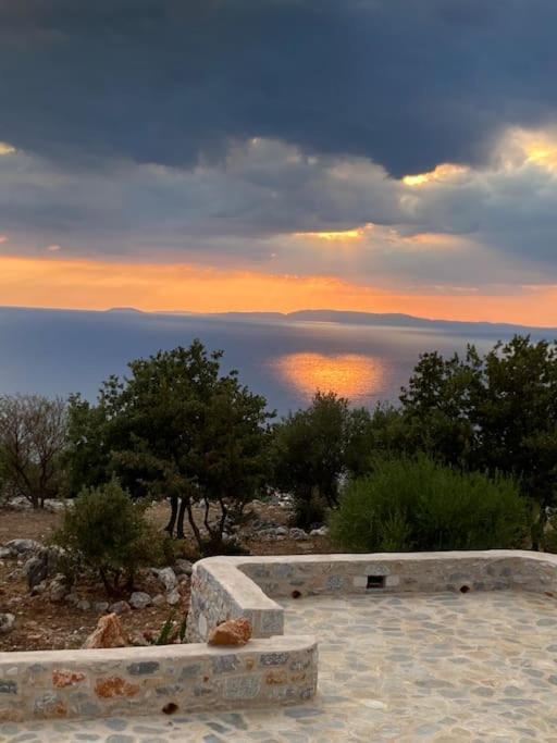 Elemani Villa Areopoli